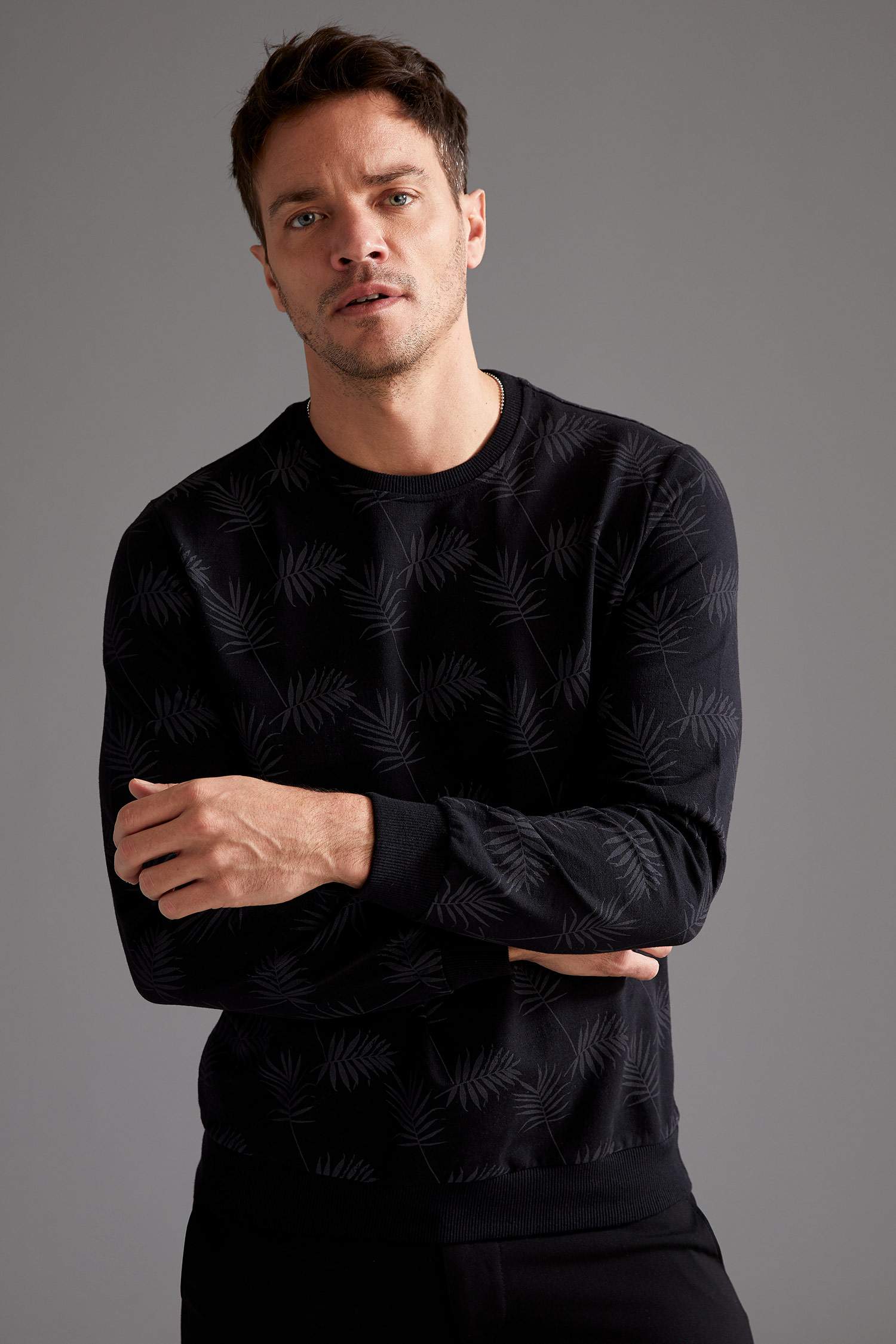 Slim Fit Sweatshirt