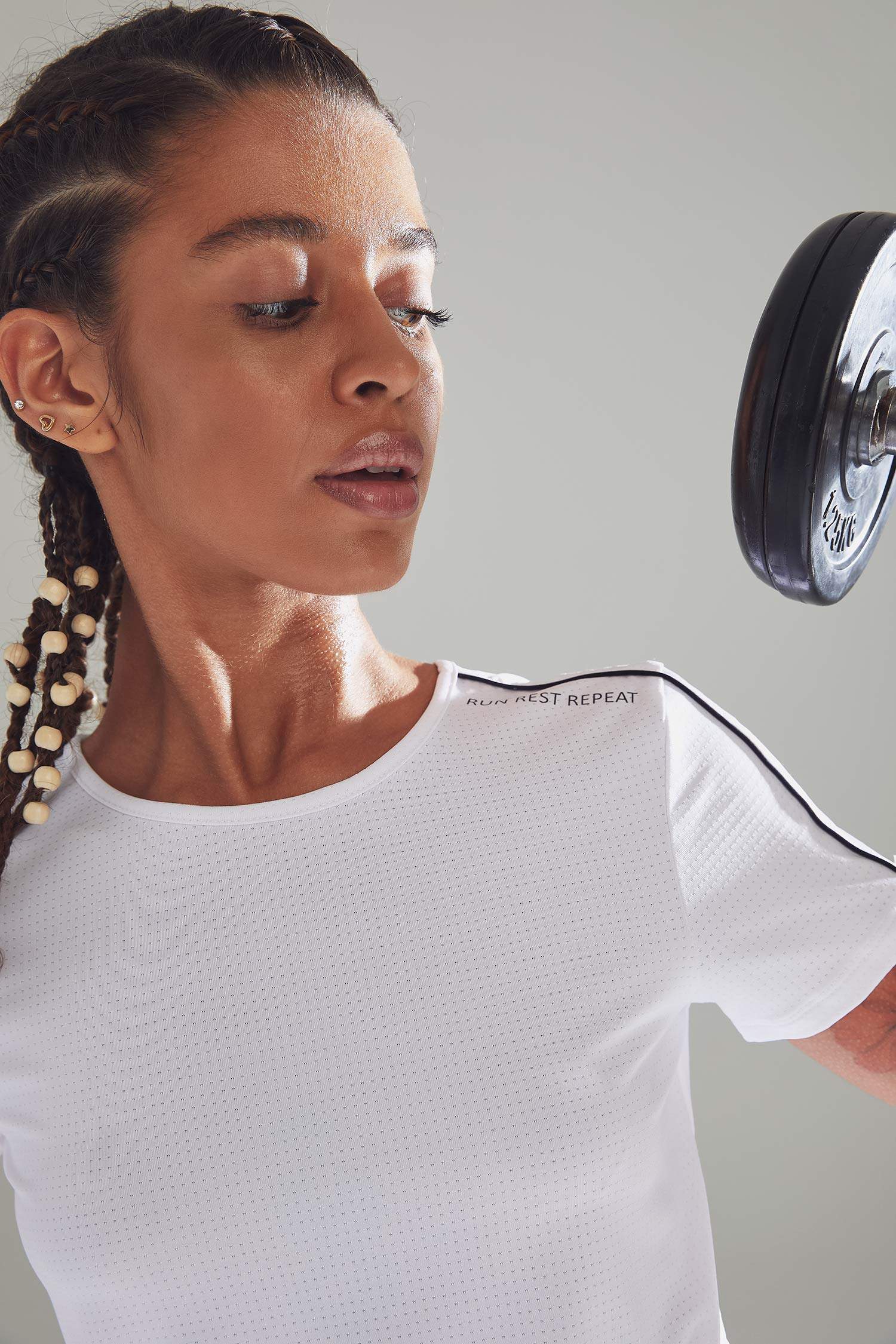 Bisiklet Yaka Slim Fit Şerit Detaylı Spor Tişört