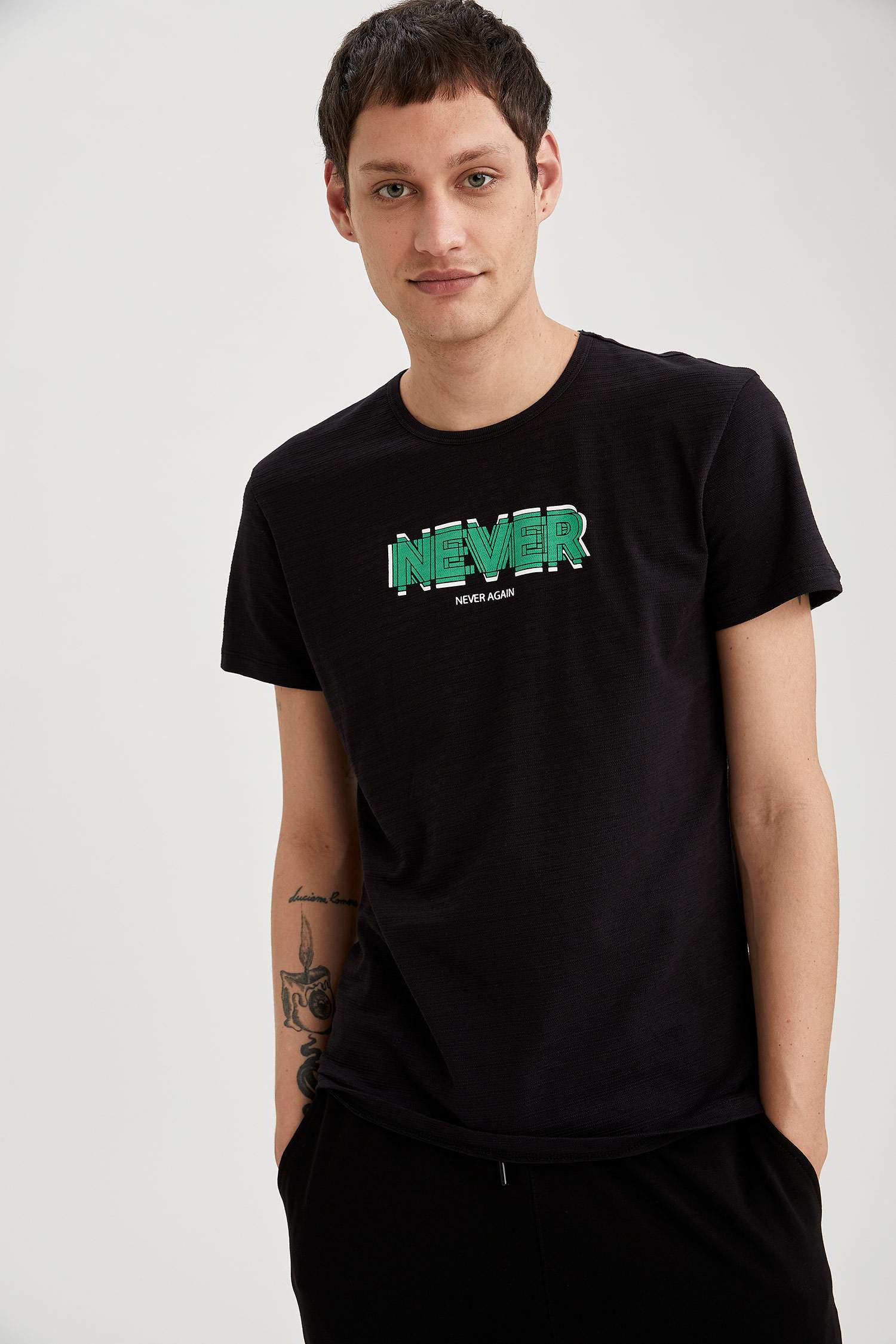 Never Baskılı Slim Fit Pamuklu Tişört