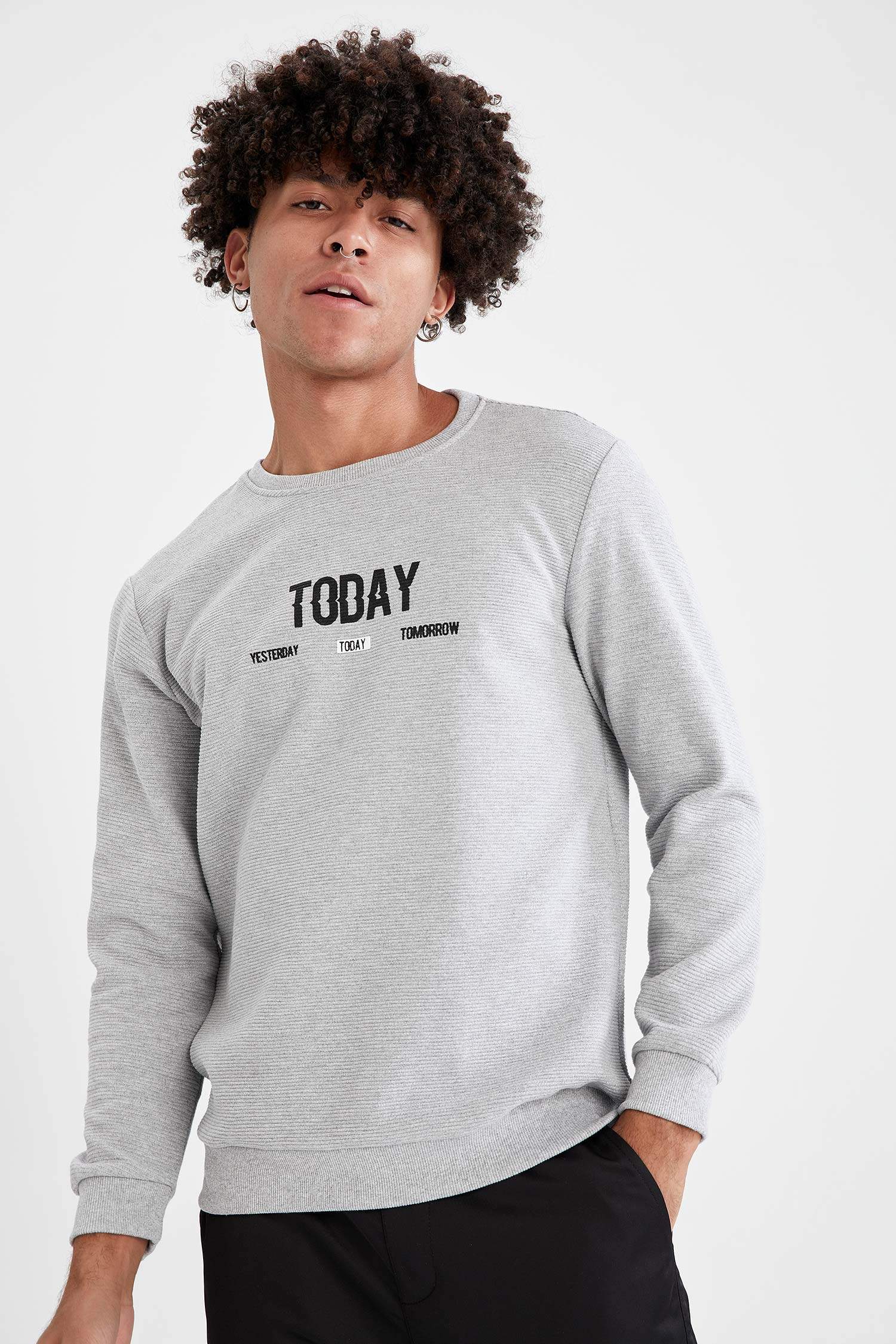 Slim Fit Bisiklet Yaka Today Baskılı Sweatshirt