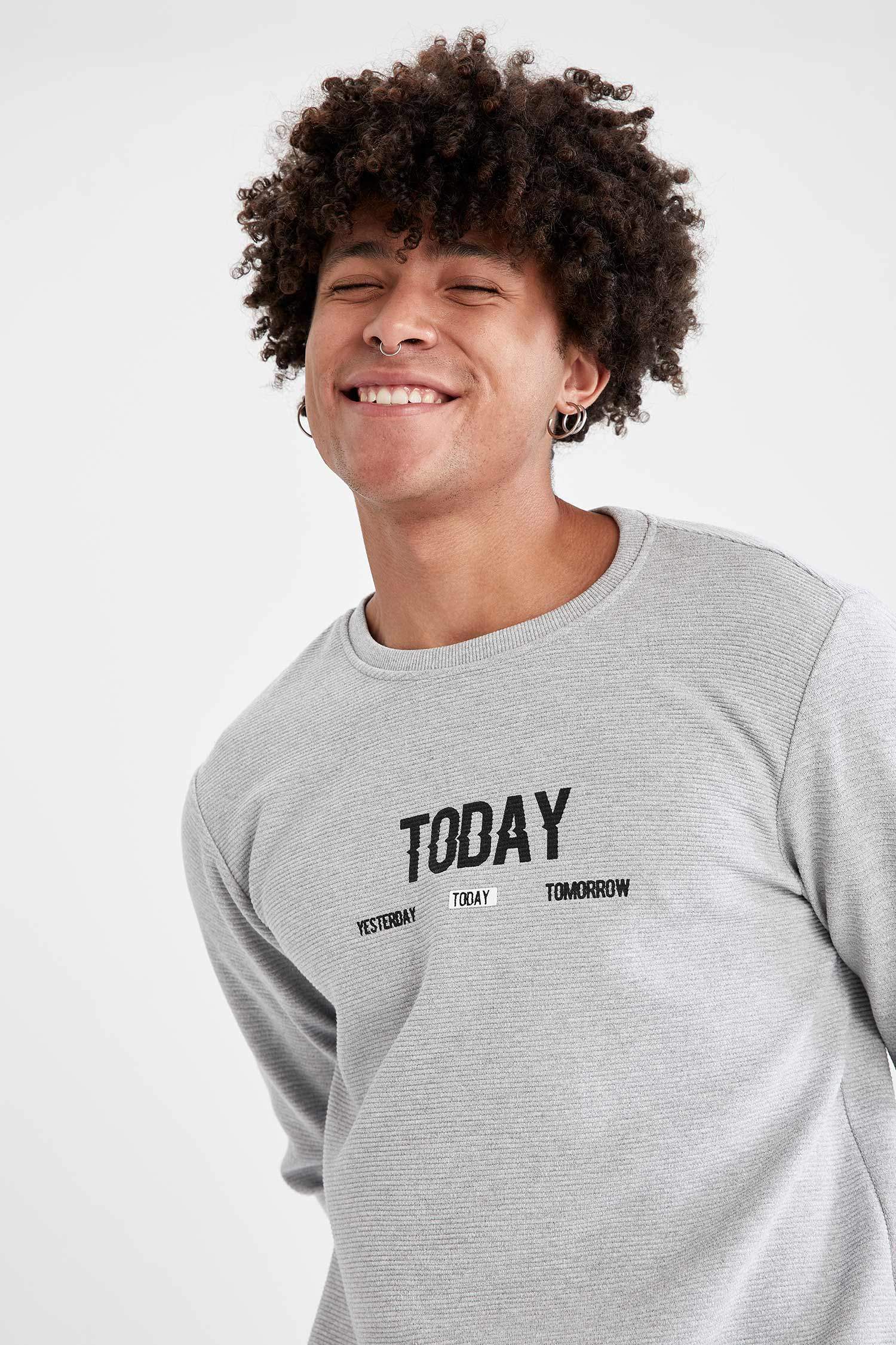 Slim Fit Bisiklet Yaka Today Baskılı Sweatshirt