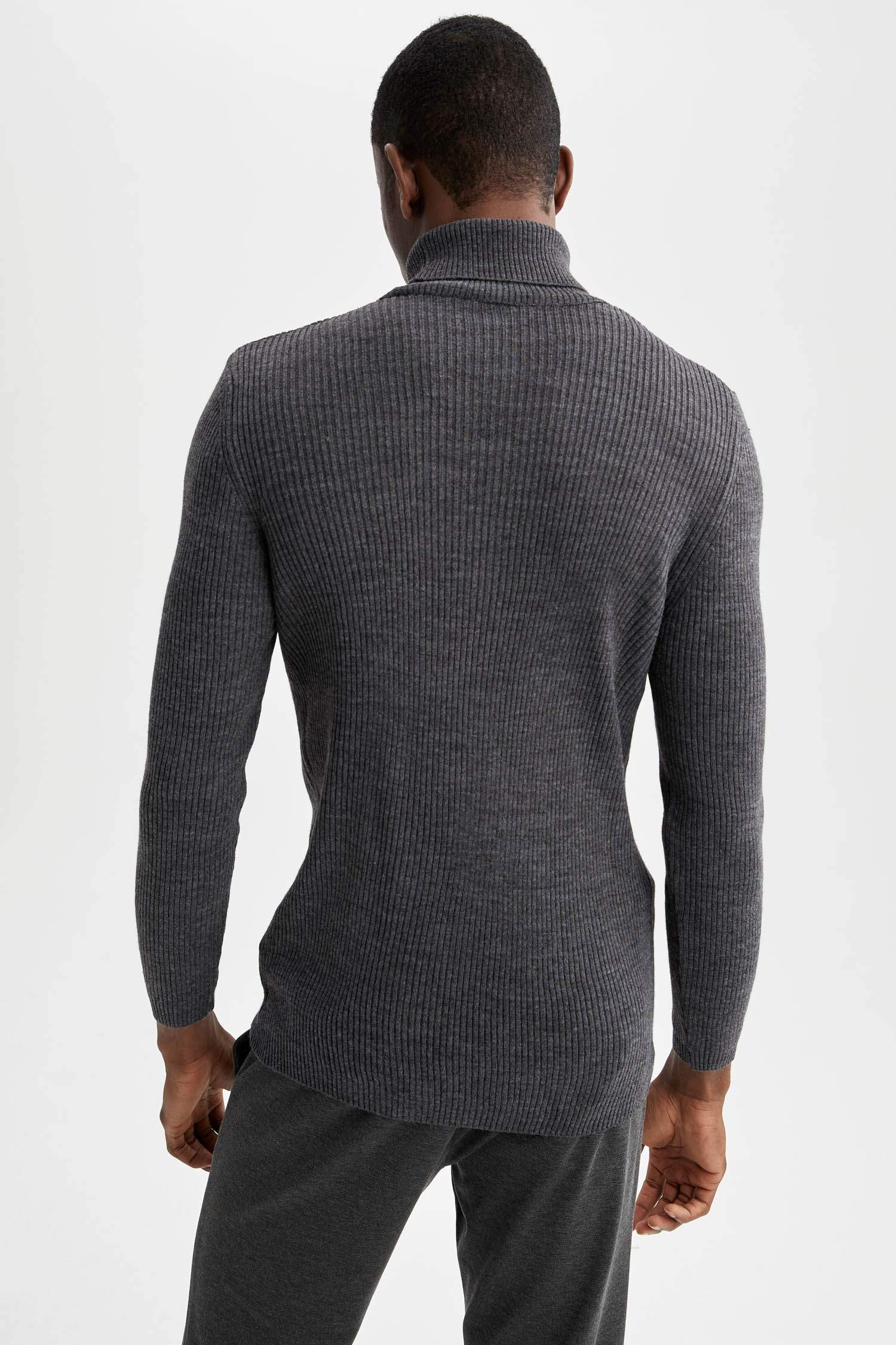 Slim Fit Balıkçı Yaka Triko Kazak