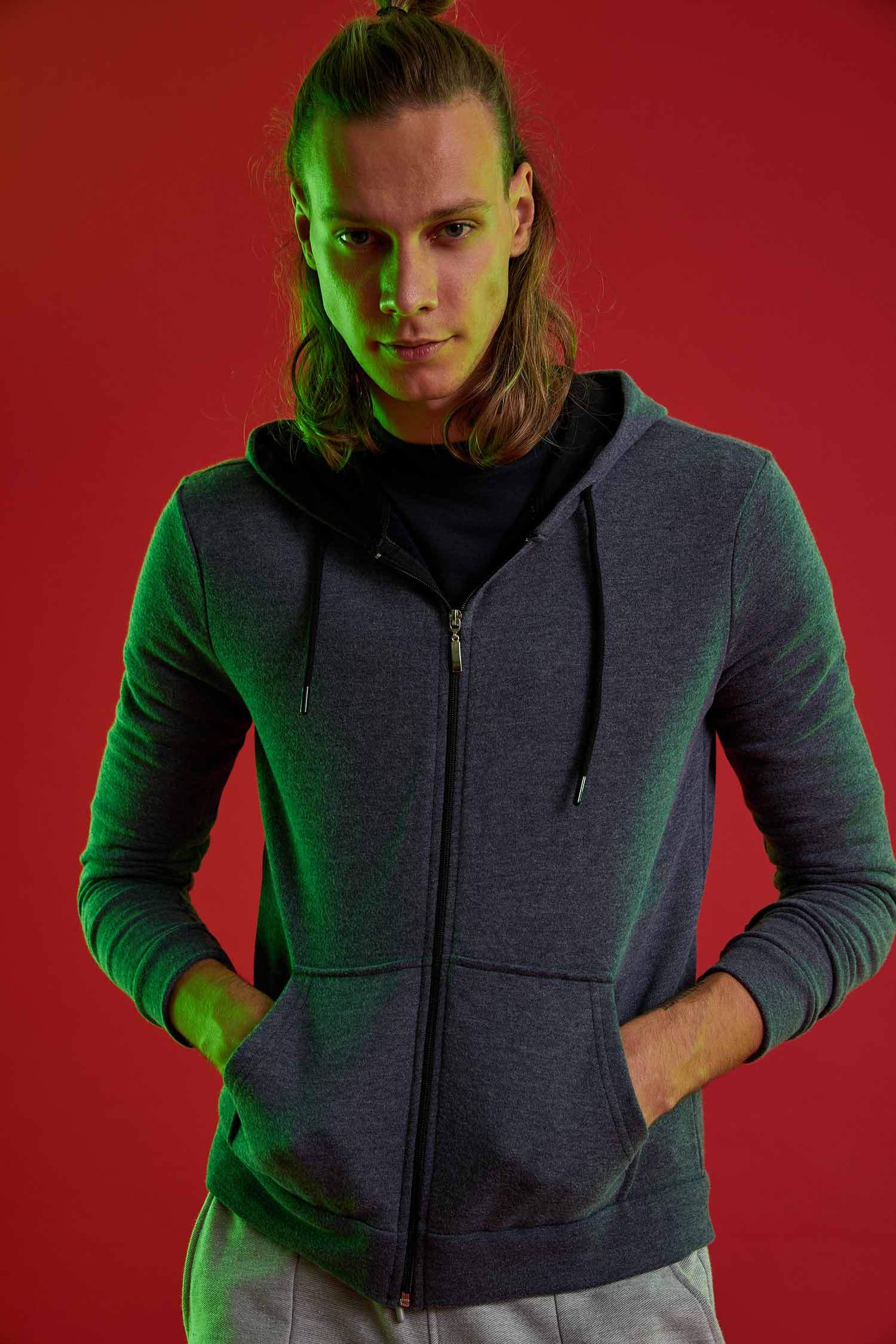 Slim Fit Kapüşonlu Fermuarlı Uzun Kollu Hırka