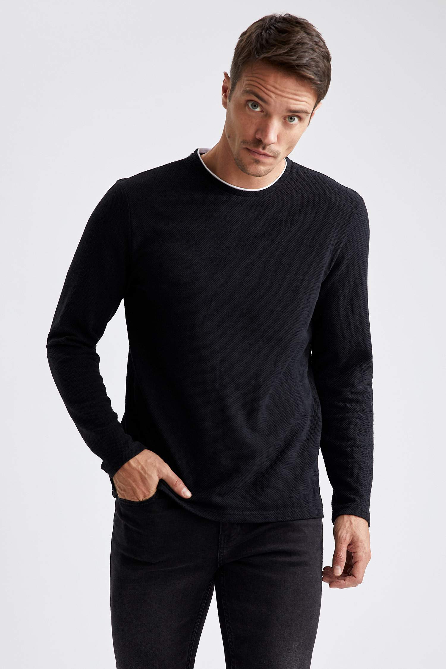 Slim Fit Bisiklet Yaka Sweatshirt