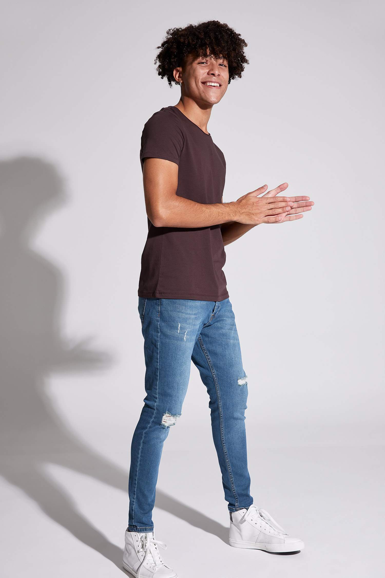 Slim Fit Bisiklet Yaka Basic Tişört