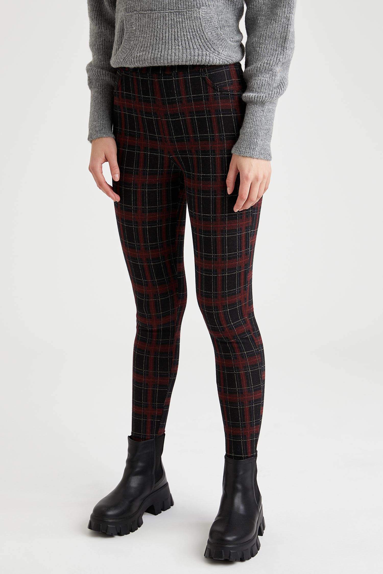 Kare Desen Slim Fit Tayt
