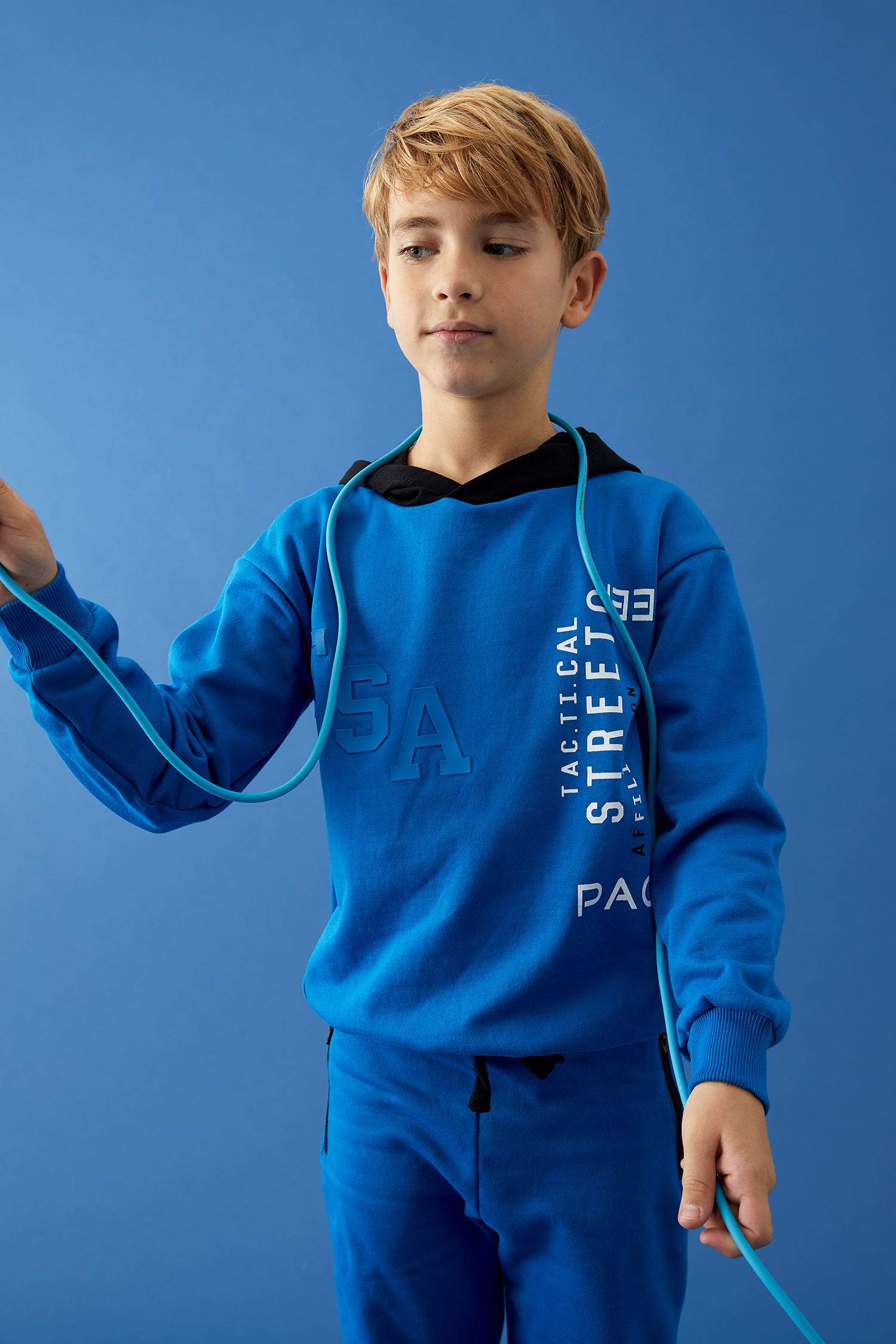 Erkek Çocuk Slogan Desenli Kapüşonlu İçi Yumuşak Tüylü Sweatshirt