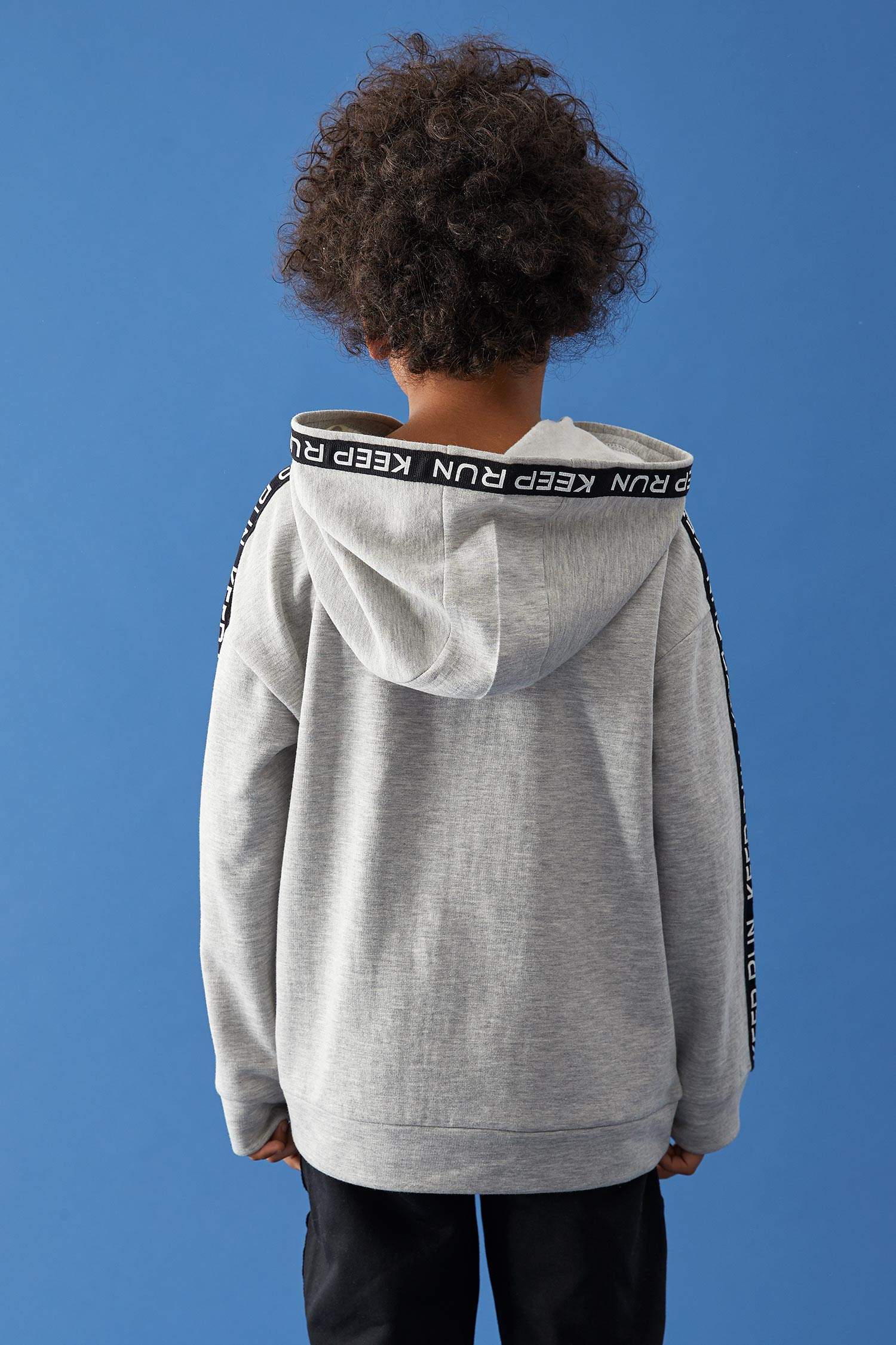 Erkek Çocuk Kapüşonlu Kanguru Cepli Baskılı İçi Yumuşak Tüylü Sweatshirt