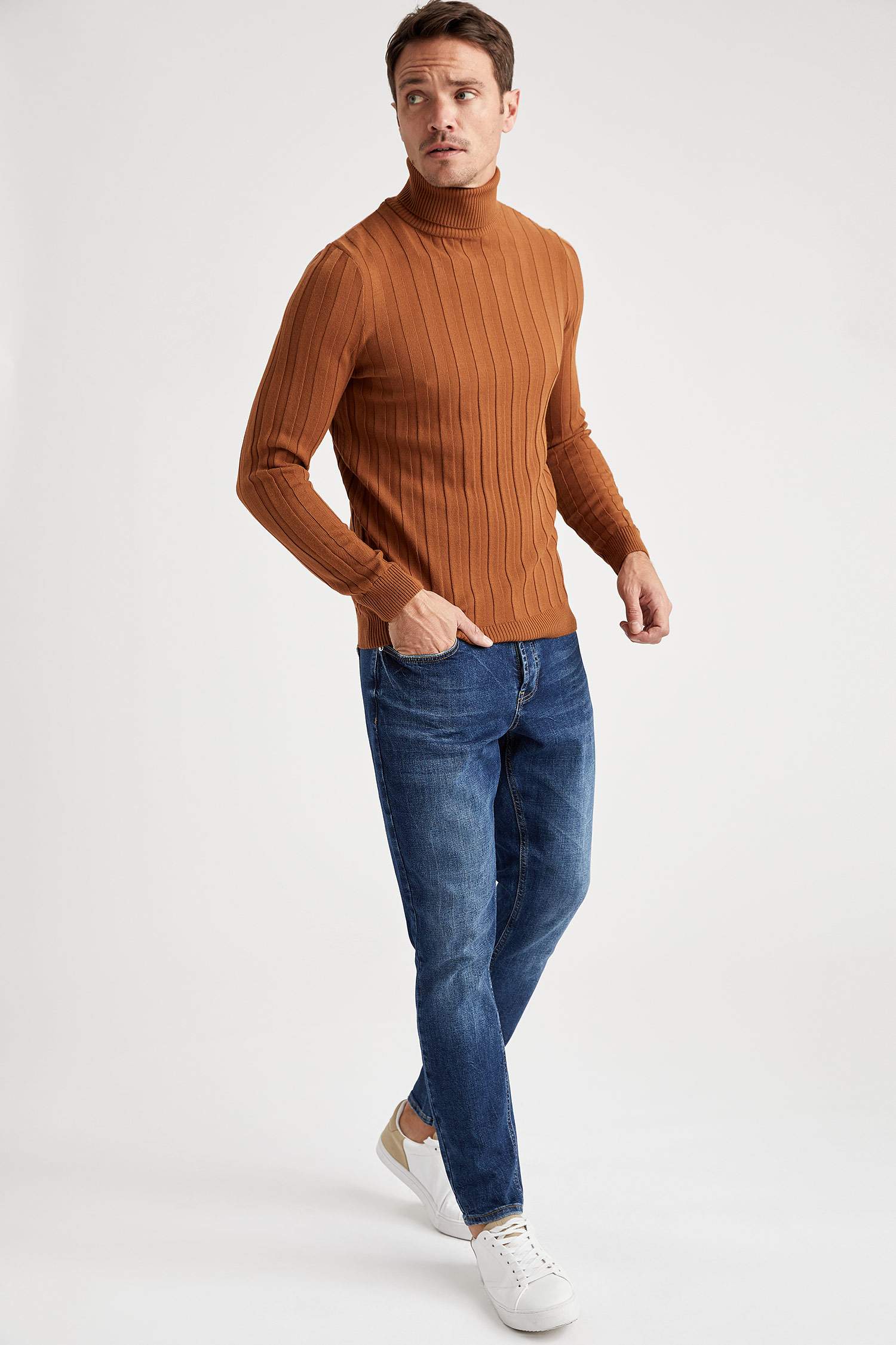 Slim Fit Balıkçı Yaka Triko Kazak