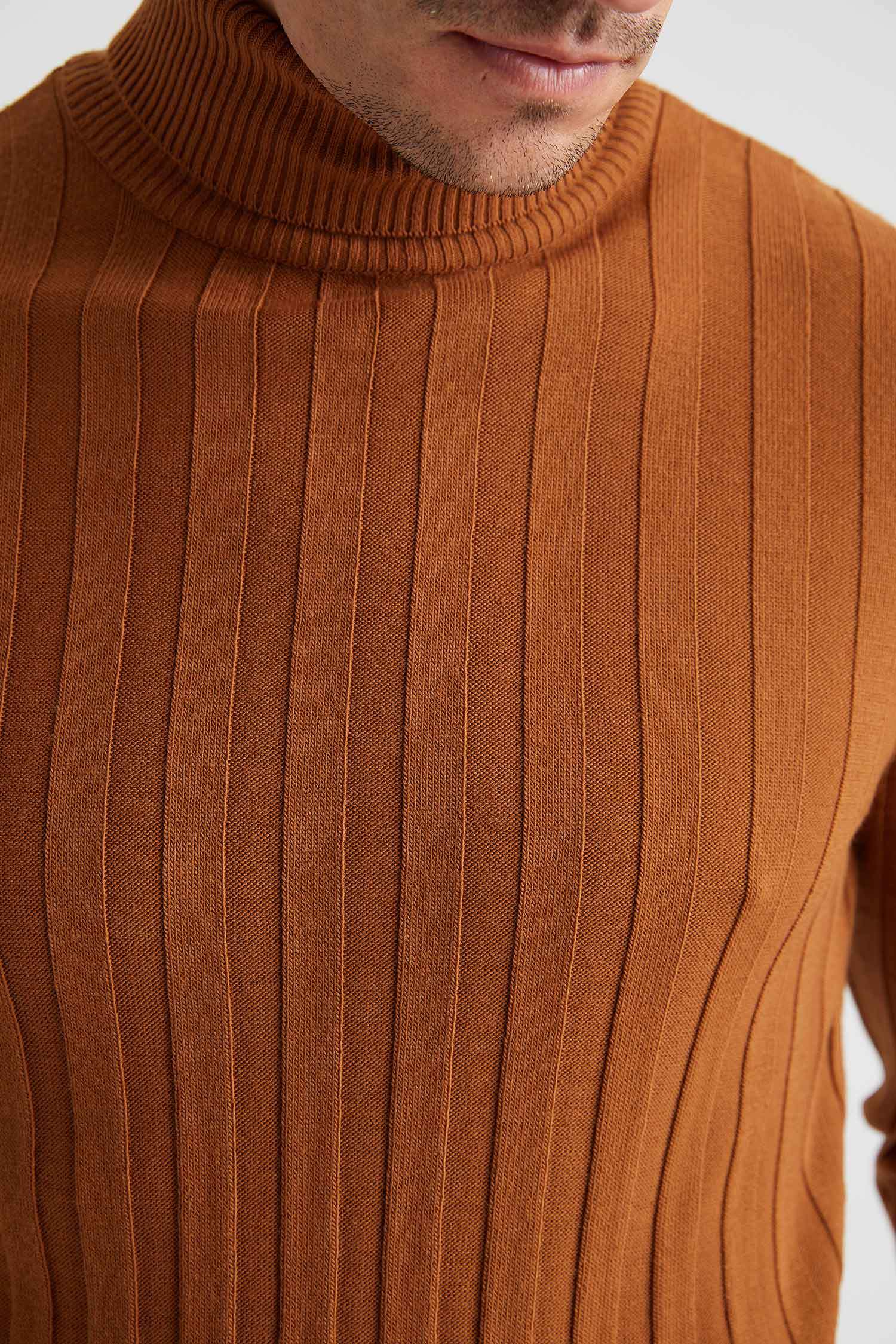 Slim Fit Balıkçı Yaka Triko Kazak