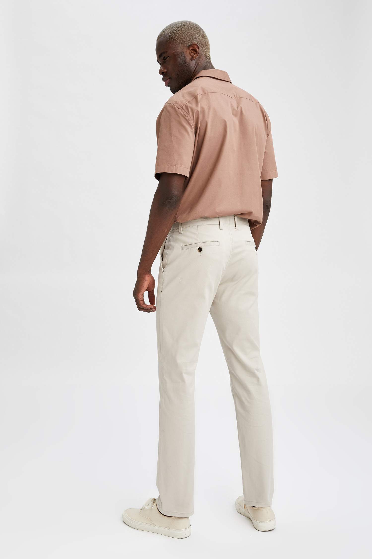 Regular Fit Basic Chino Pantolon