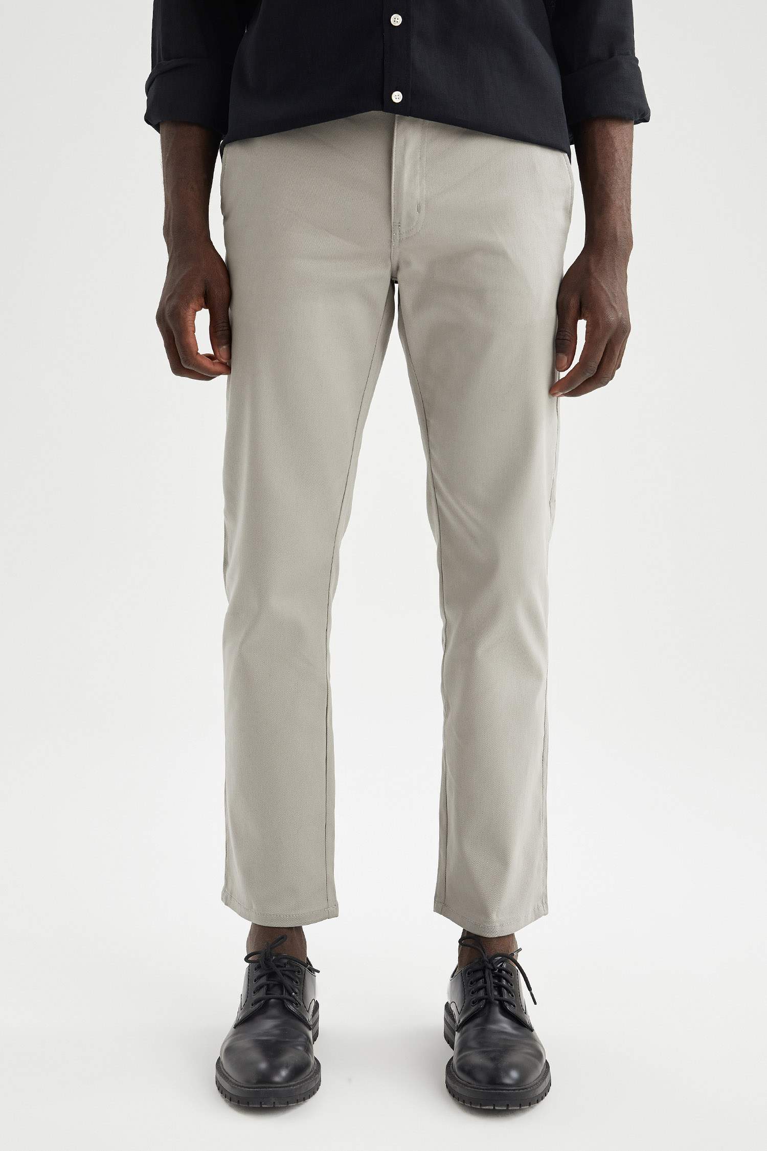 Regular Fit Basic Chino Pantolon