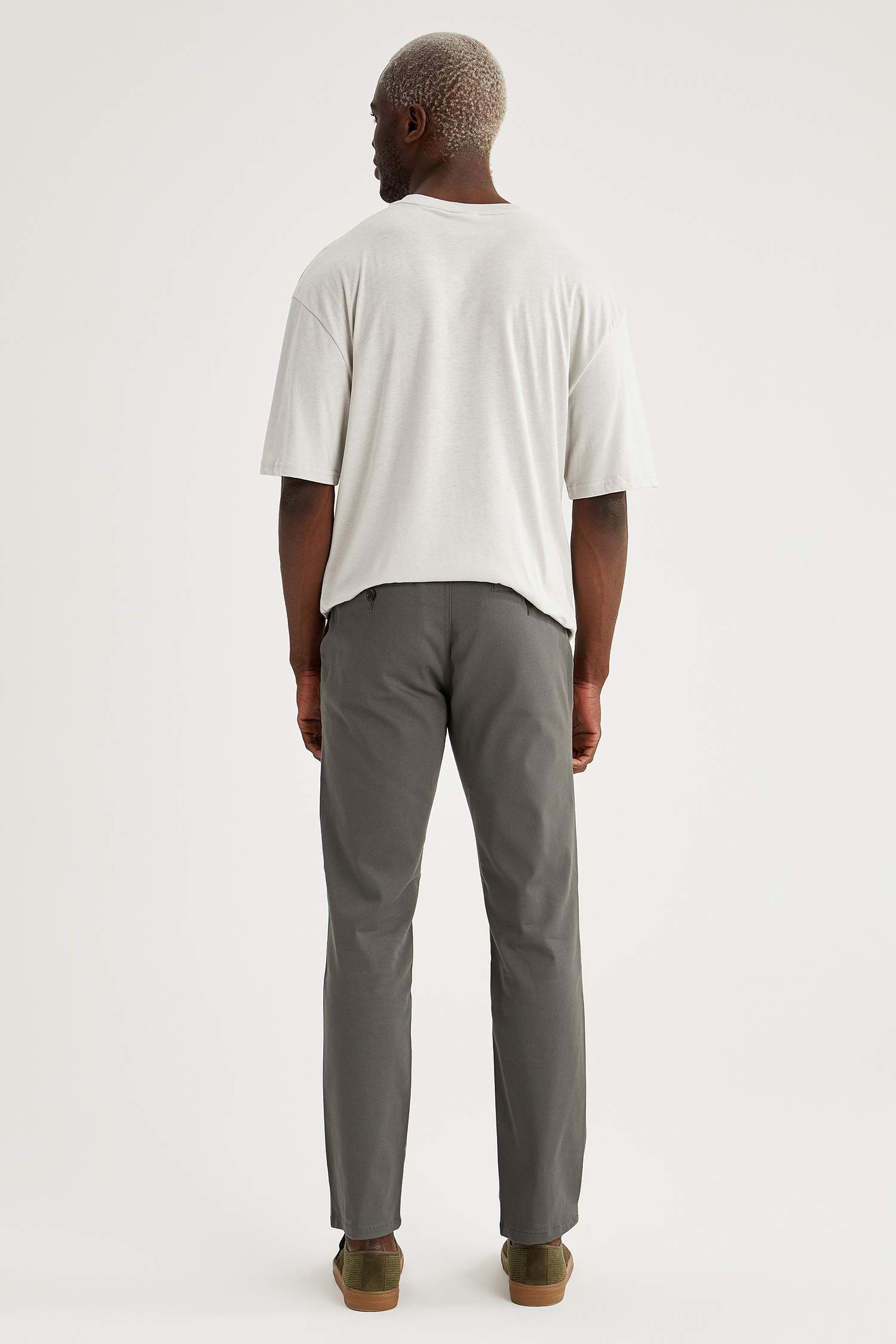 Regular Fit Basic Chino Pantolon