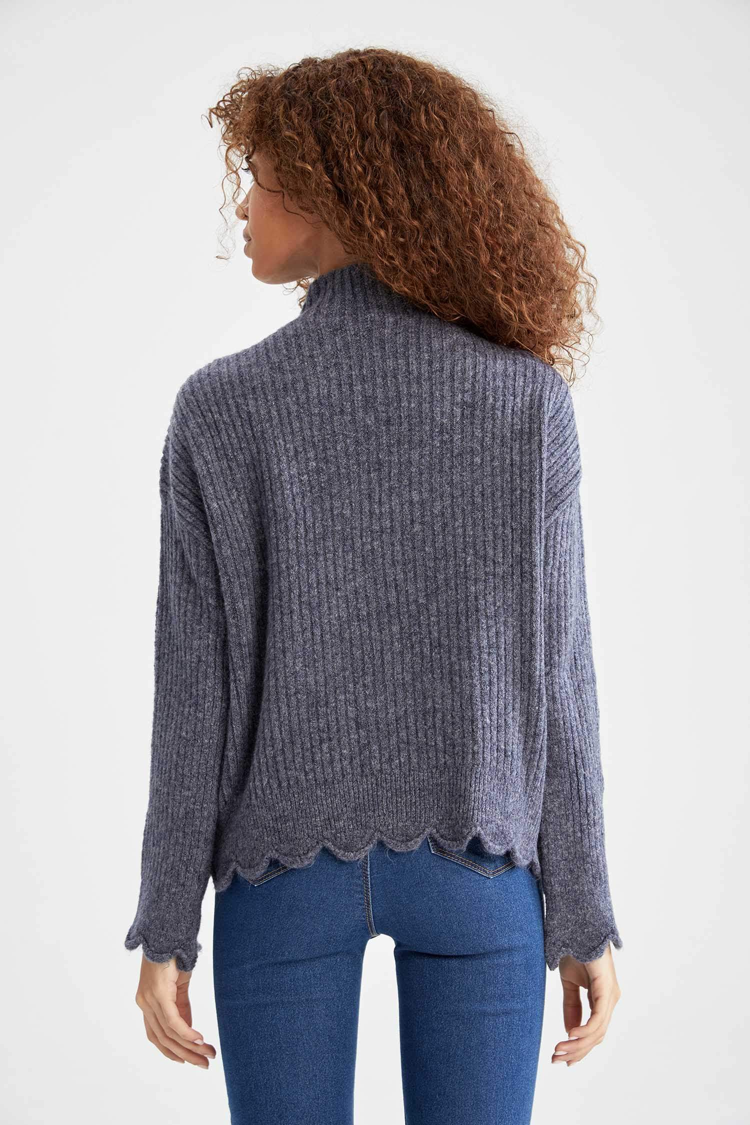 Dik Yaka Oversize Triko Kazak