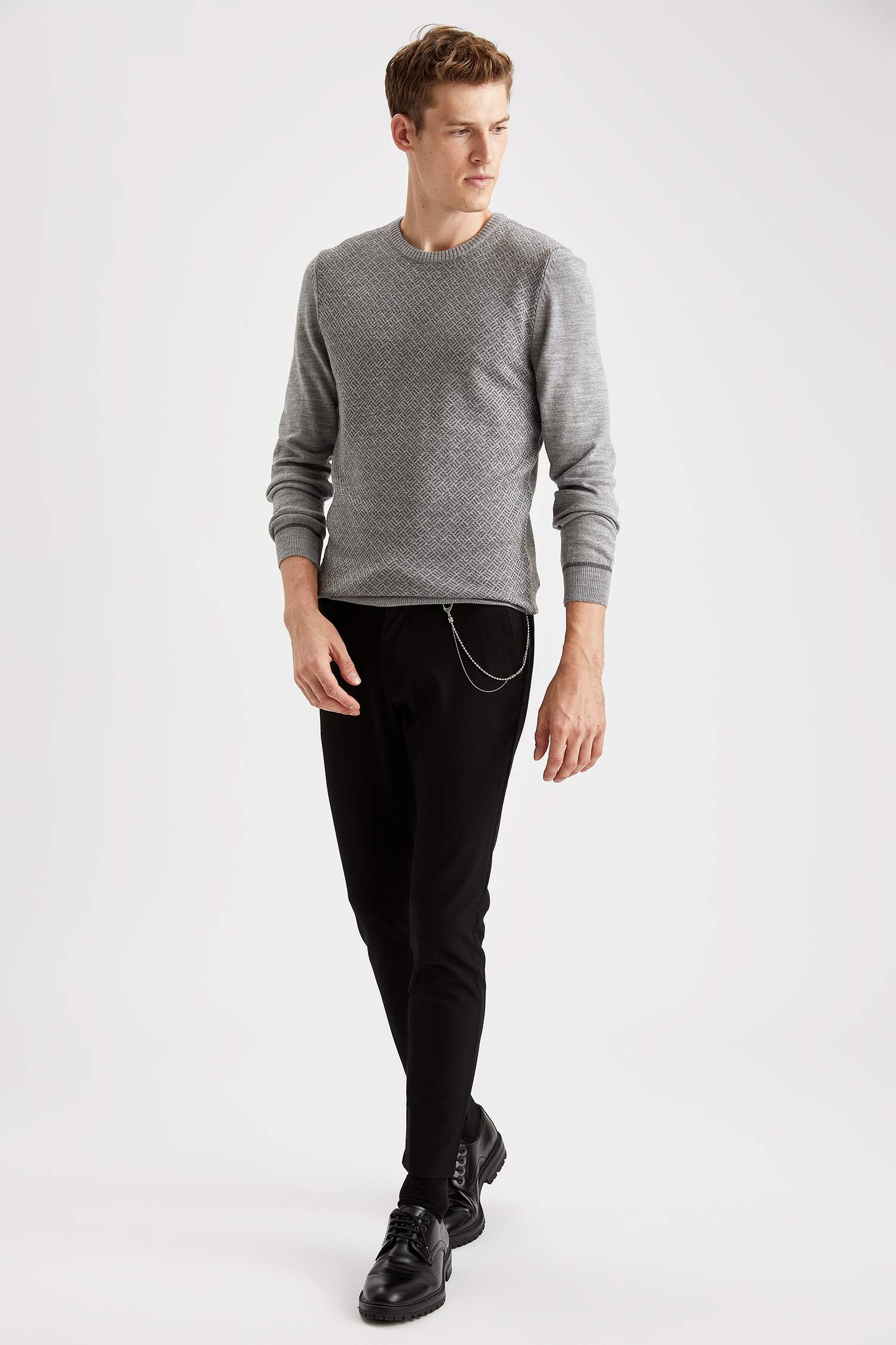 Desenli Slim Fit Bisiklet Yaka Triko Kazak