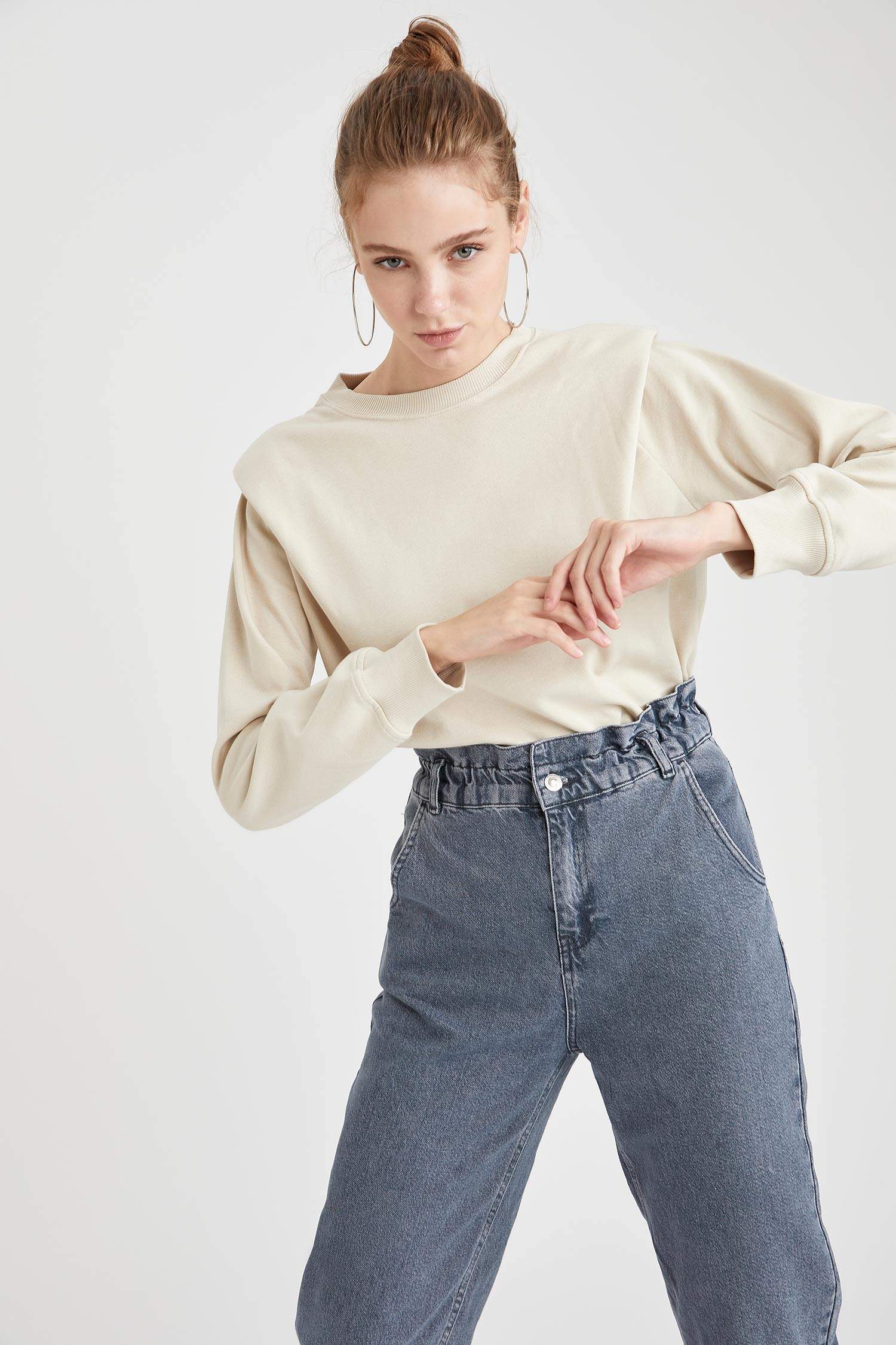 Vatka Omuzlu Örme Sweatshirt