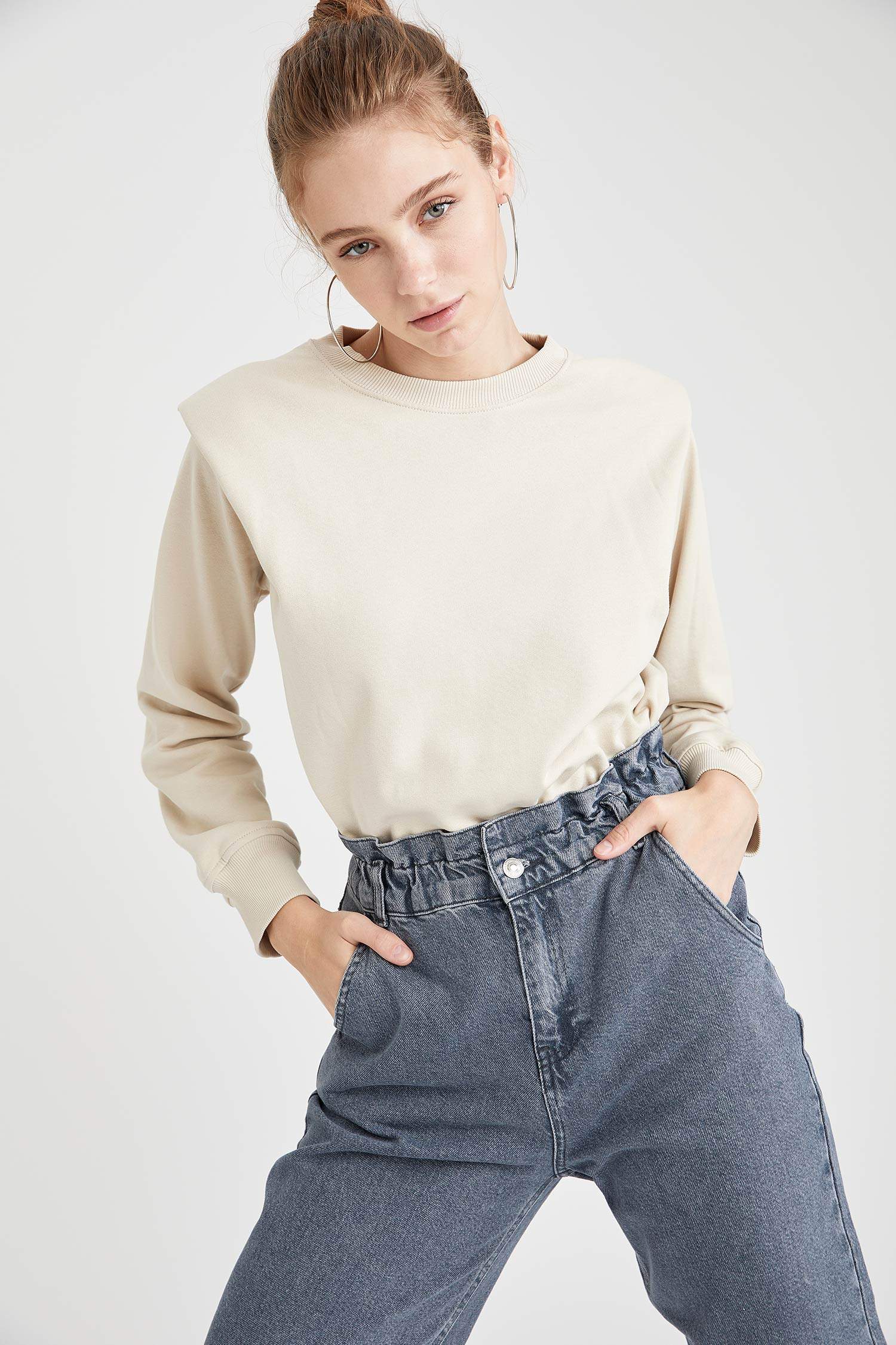 Vatka Omuzlu Örme Sweatshirt