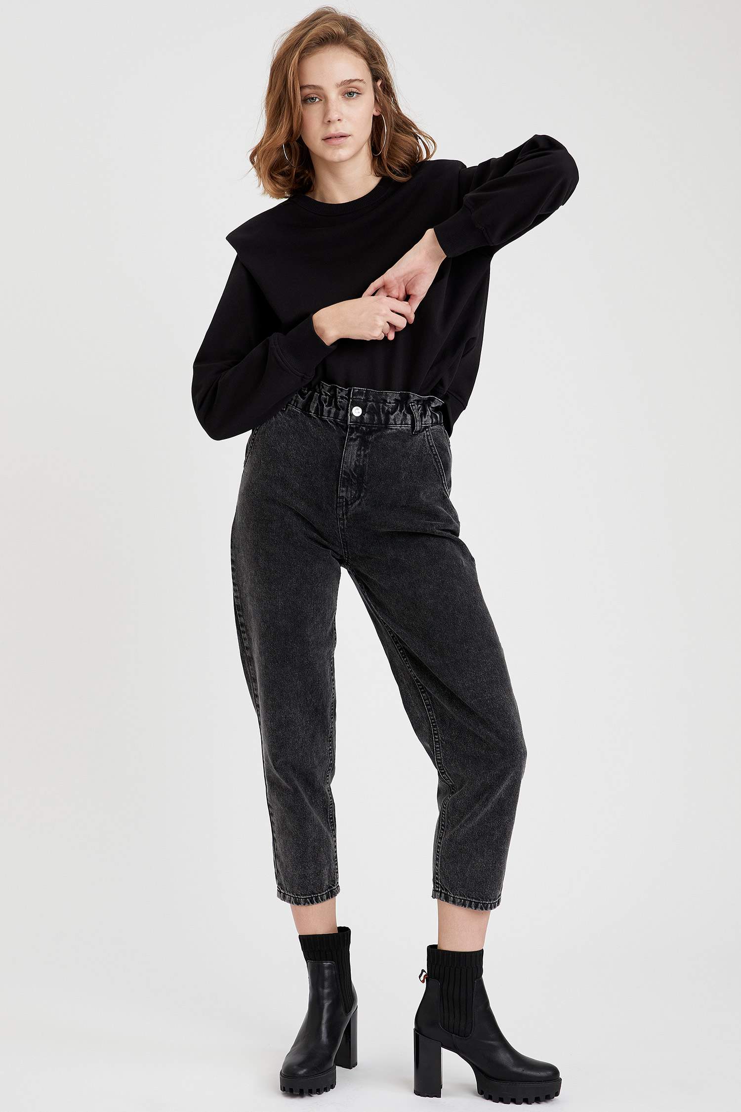 Vatka Omuzlu Örme Sweatshirt