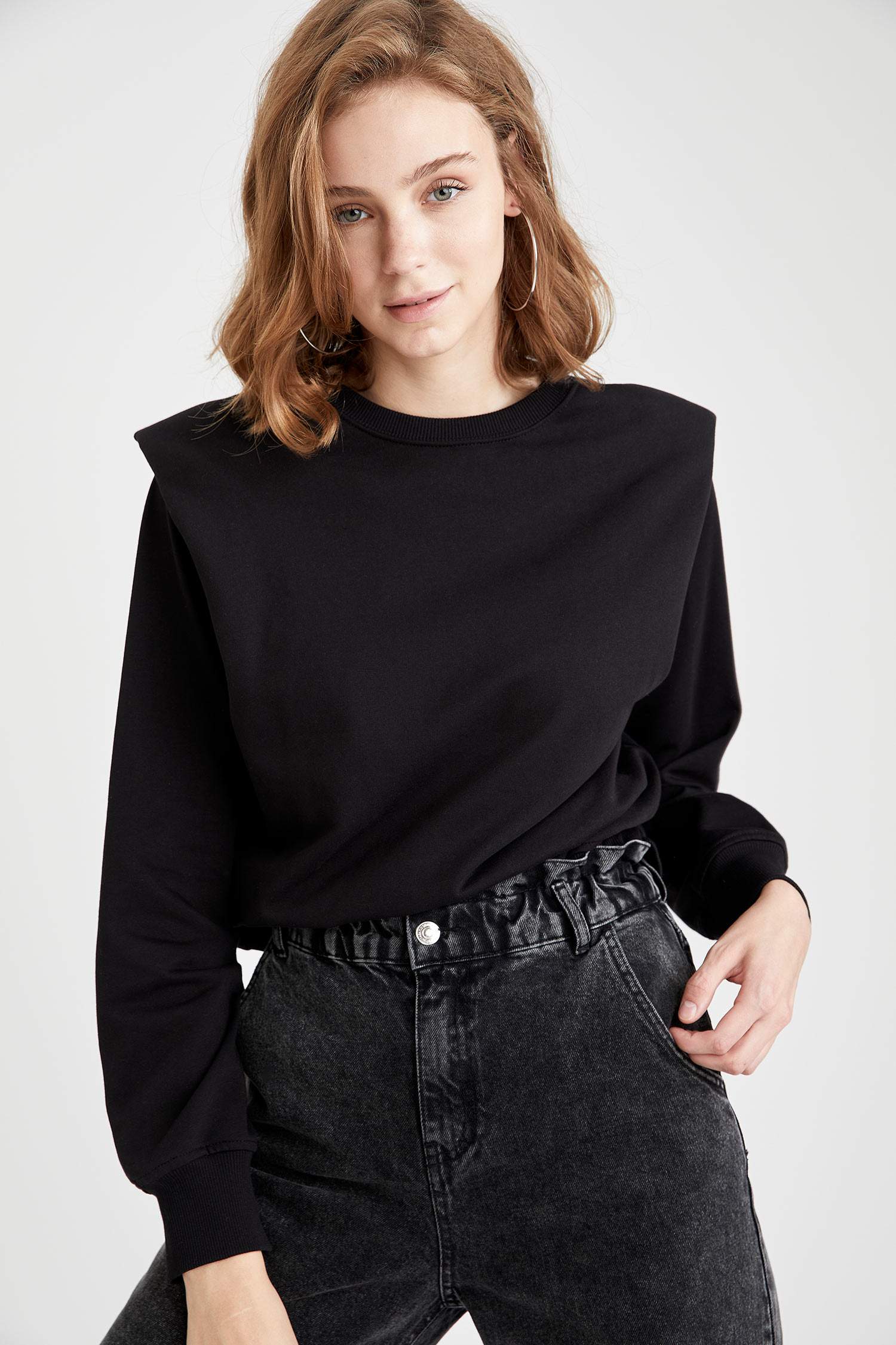 Vatka Omuzlu Örme Sweatshirt