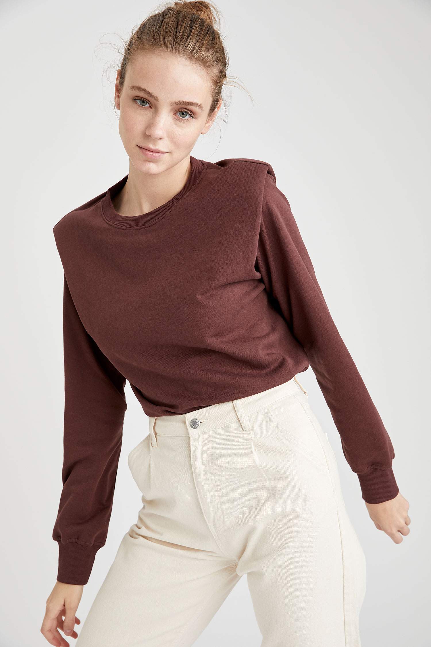 Vatka Omuzlu Örme Sweatshirt