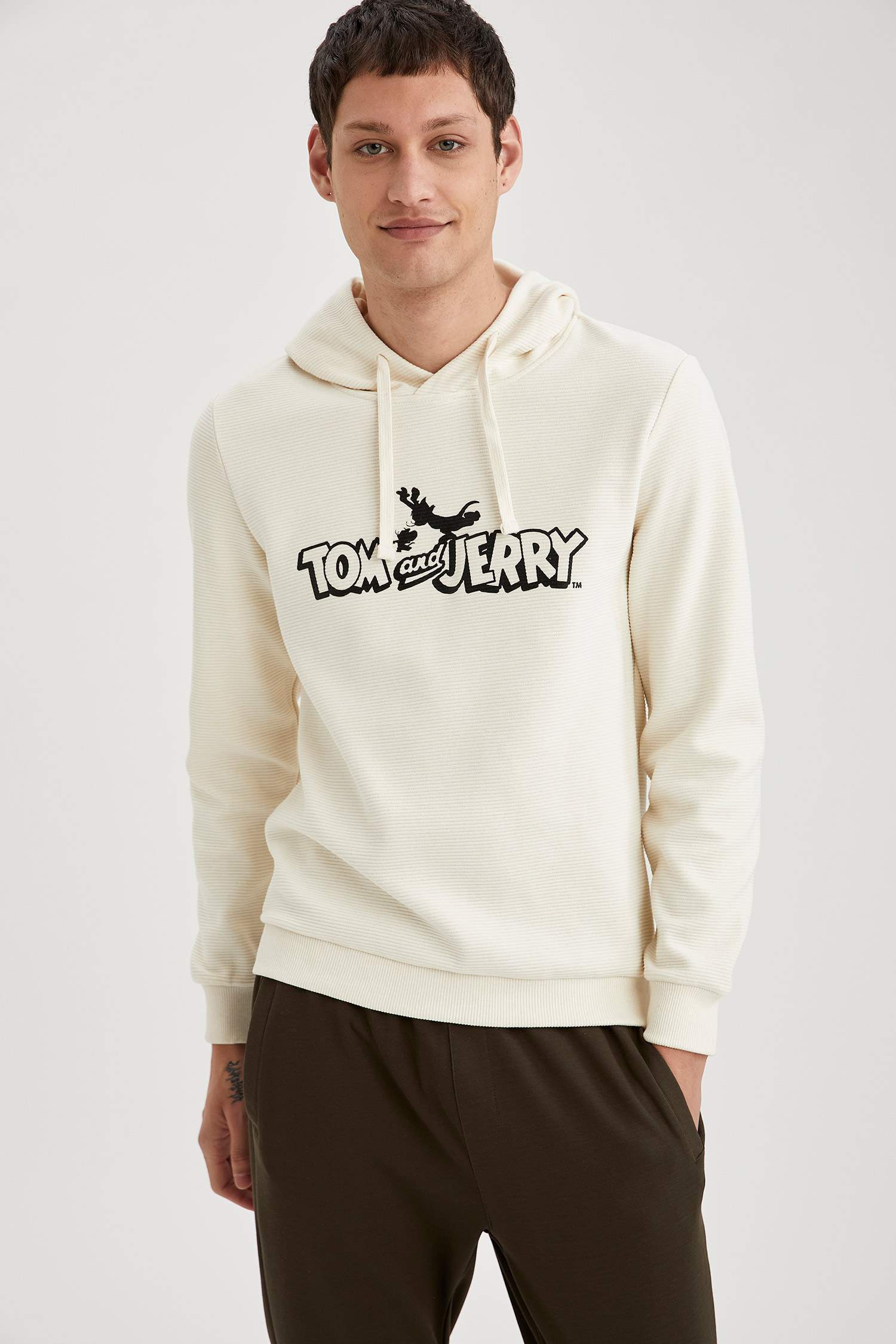 Tom ve Jerry Lisanslı Slim Fit Kapüşonlu Sweatshirt