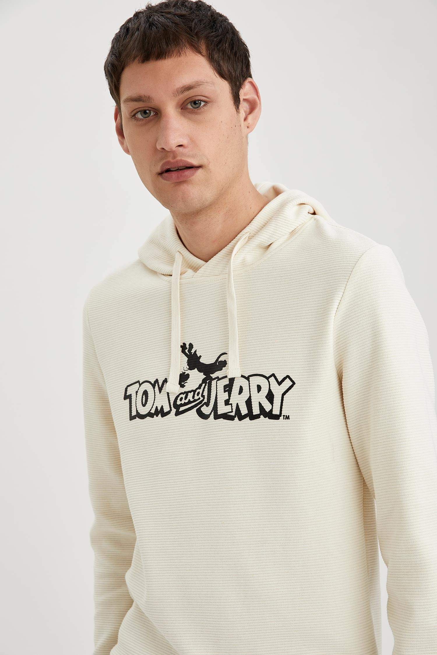 Tom ve Jerry Lisanslı Slim Fit Kapüşonlu Sweatshirt