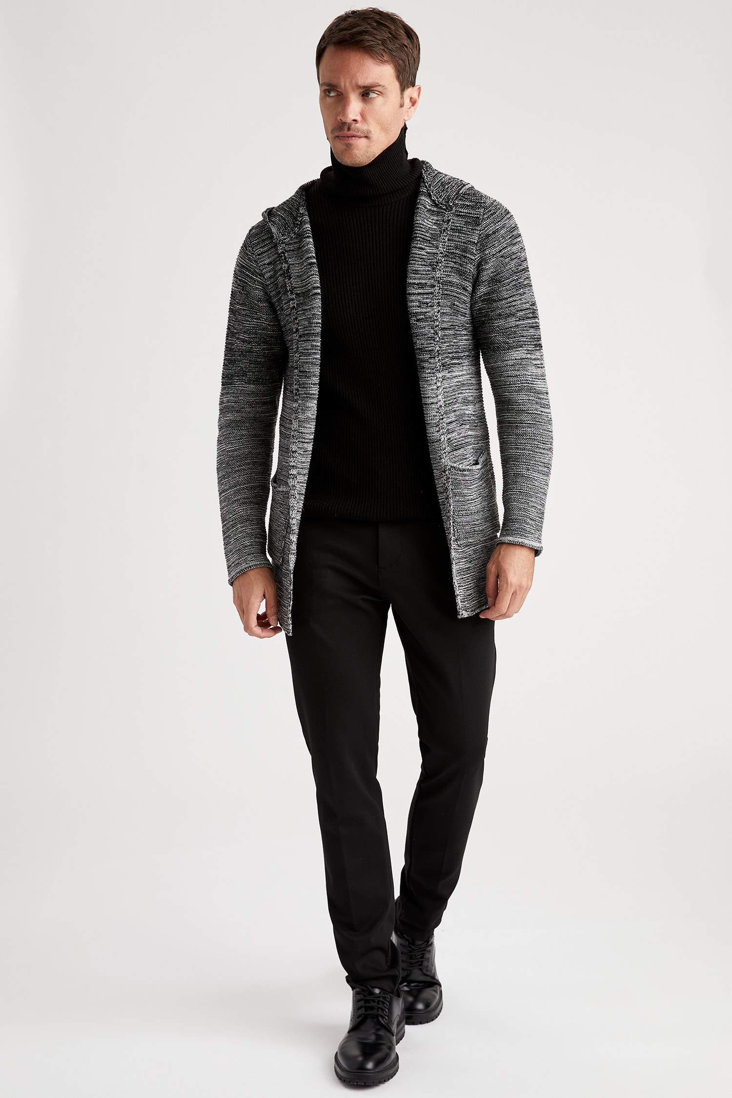 Regular Fit Kapüşonlu Desenli Triko Hırka