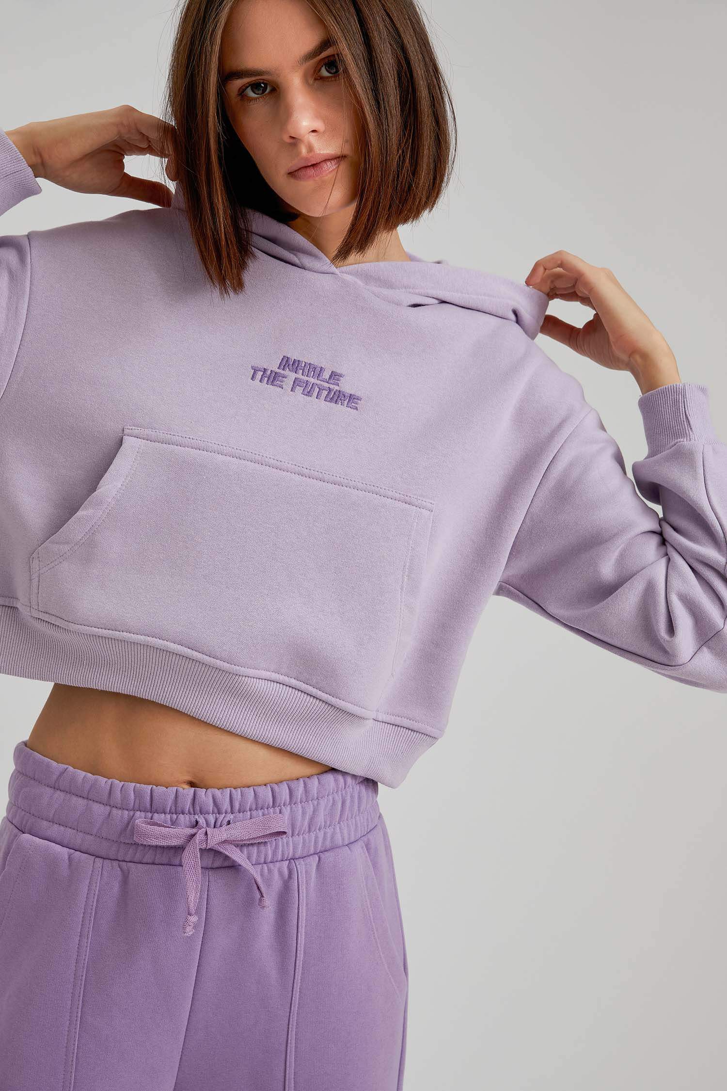Regular Fit Kapüşonlu Kanguru Cepli Uzun Kollu Sweatshirt