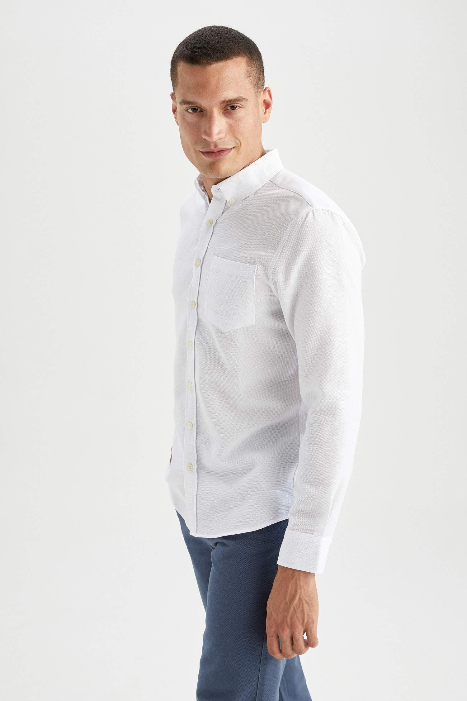 Slim Fit Polo Yaka Geri Dönüşümlü Uzun Kollu Gömlek