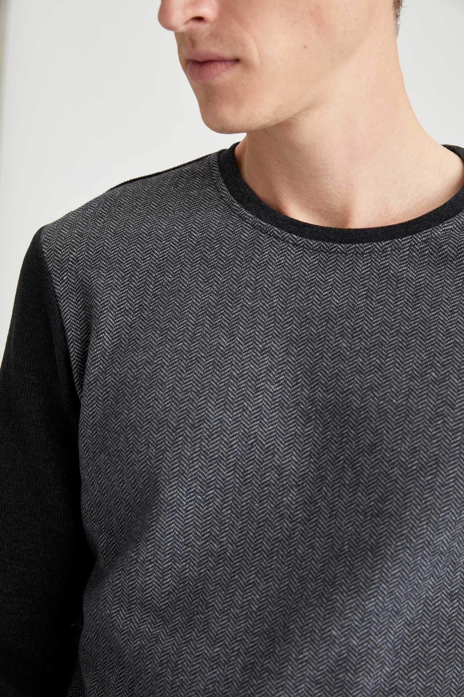 Slim Fit Bisiklet Yaka Fermuarsız Pamuklu Uzun Kollu Sweatshirt