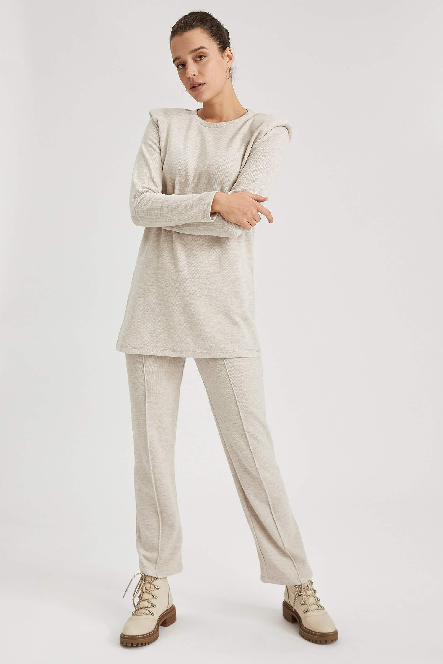 Dikiş Detaylı Relax Fit Örme Pantolon