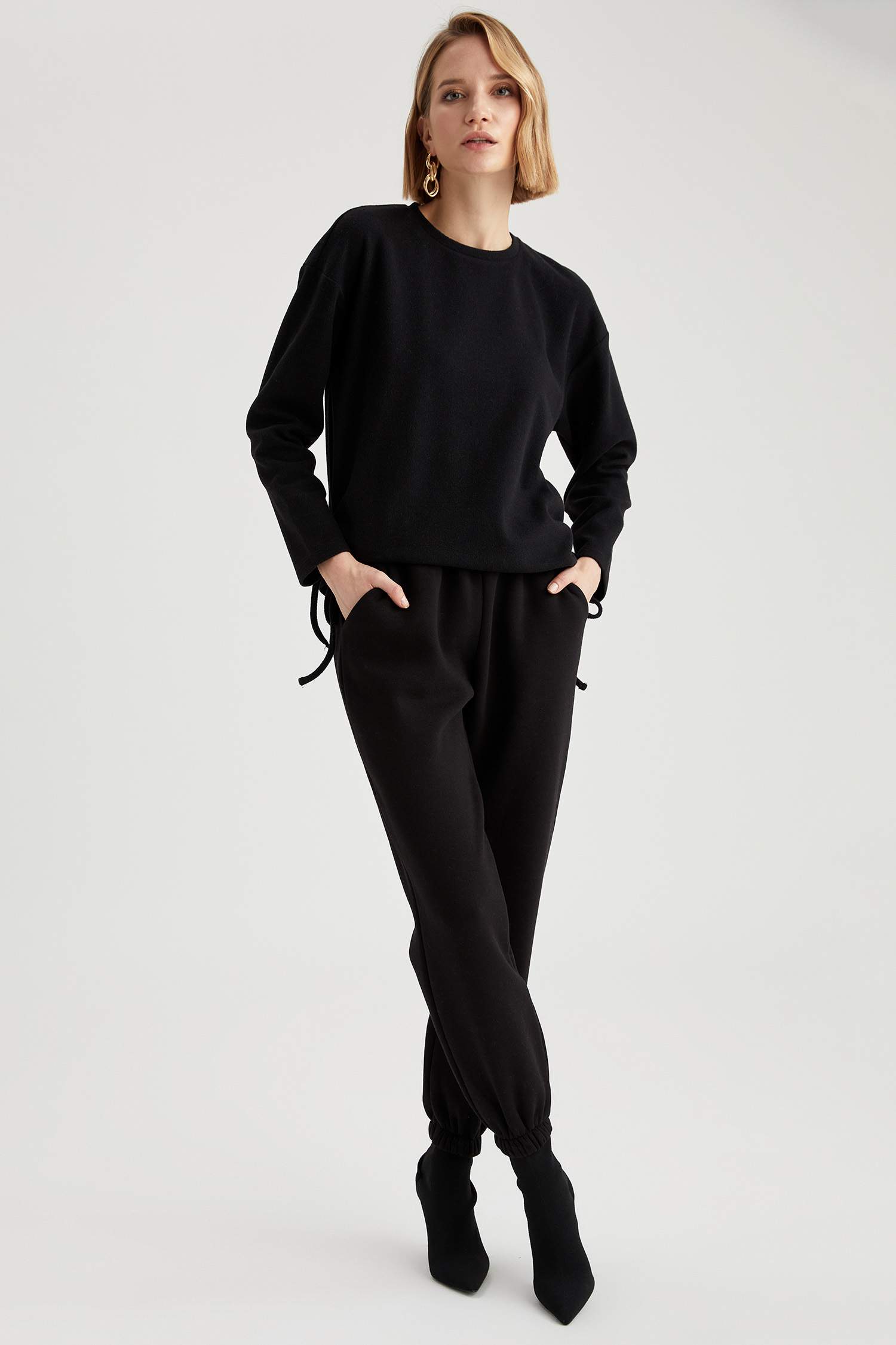 Yanları Büzgü Detaylı Relax Fit Sweatshirt