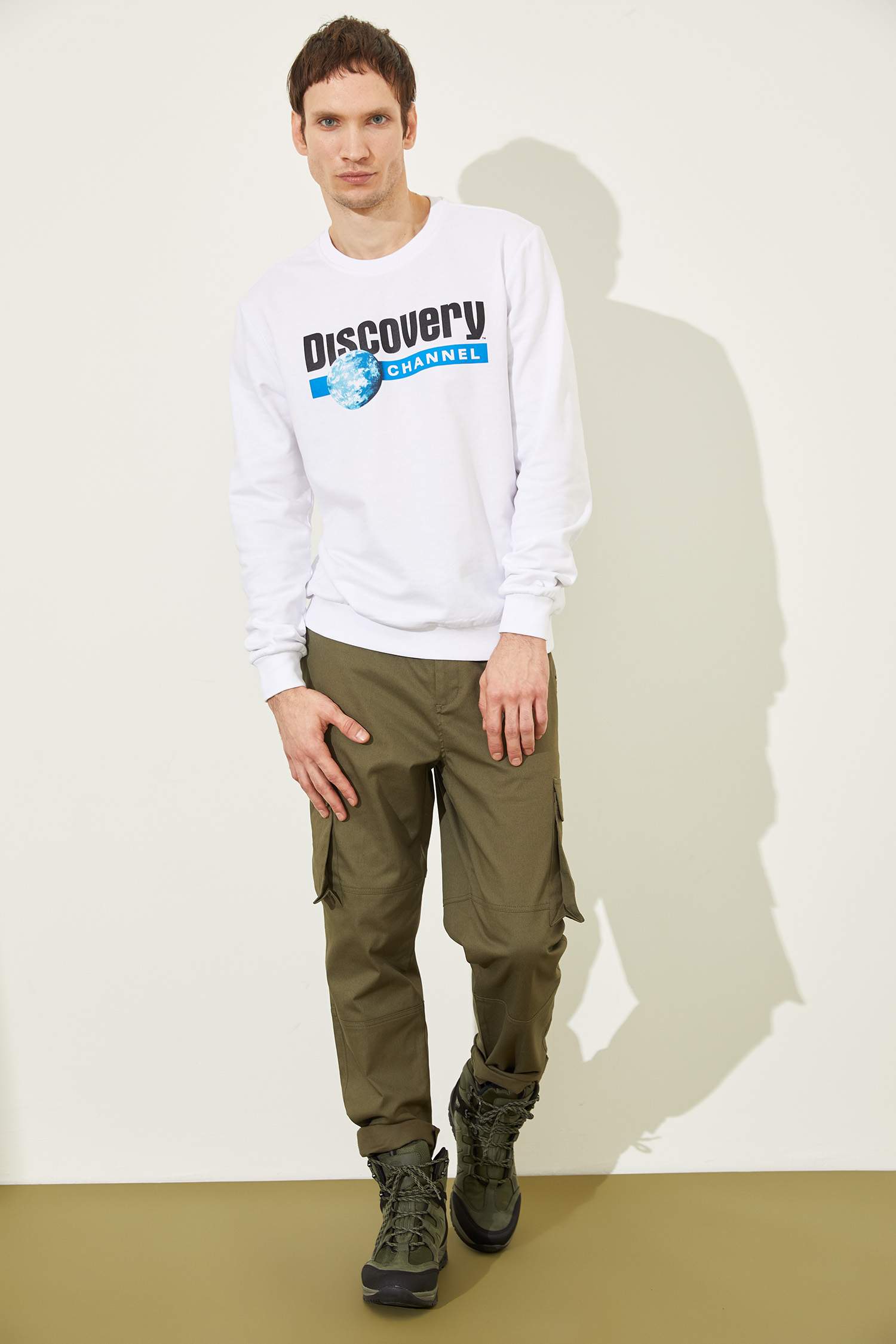 Discovery Lisanslı Sweatshirt