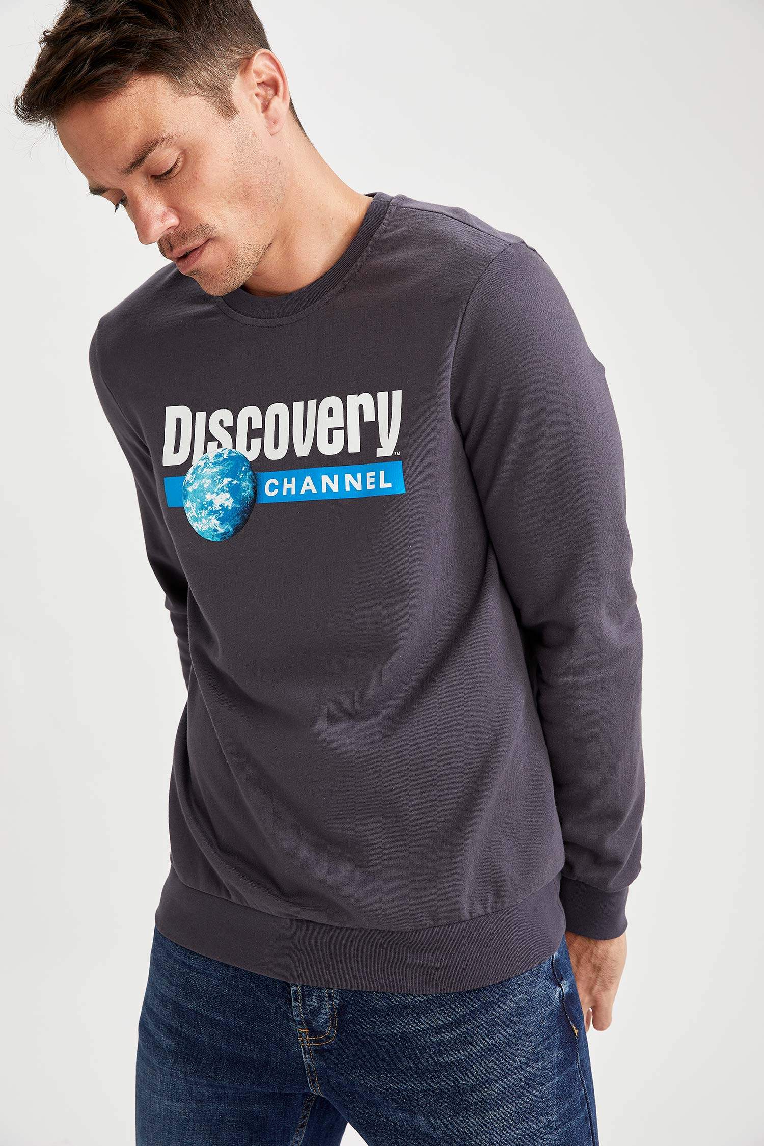 Discovery Channel Lisanslı Bisiklet Yaka Sweatshirt