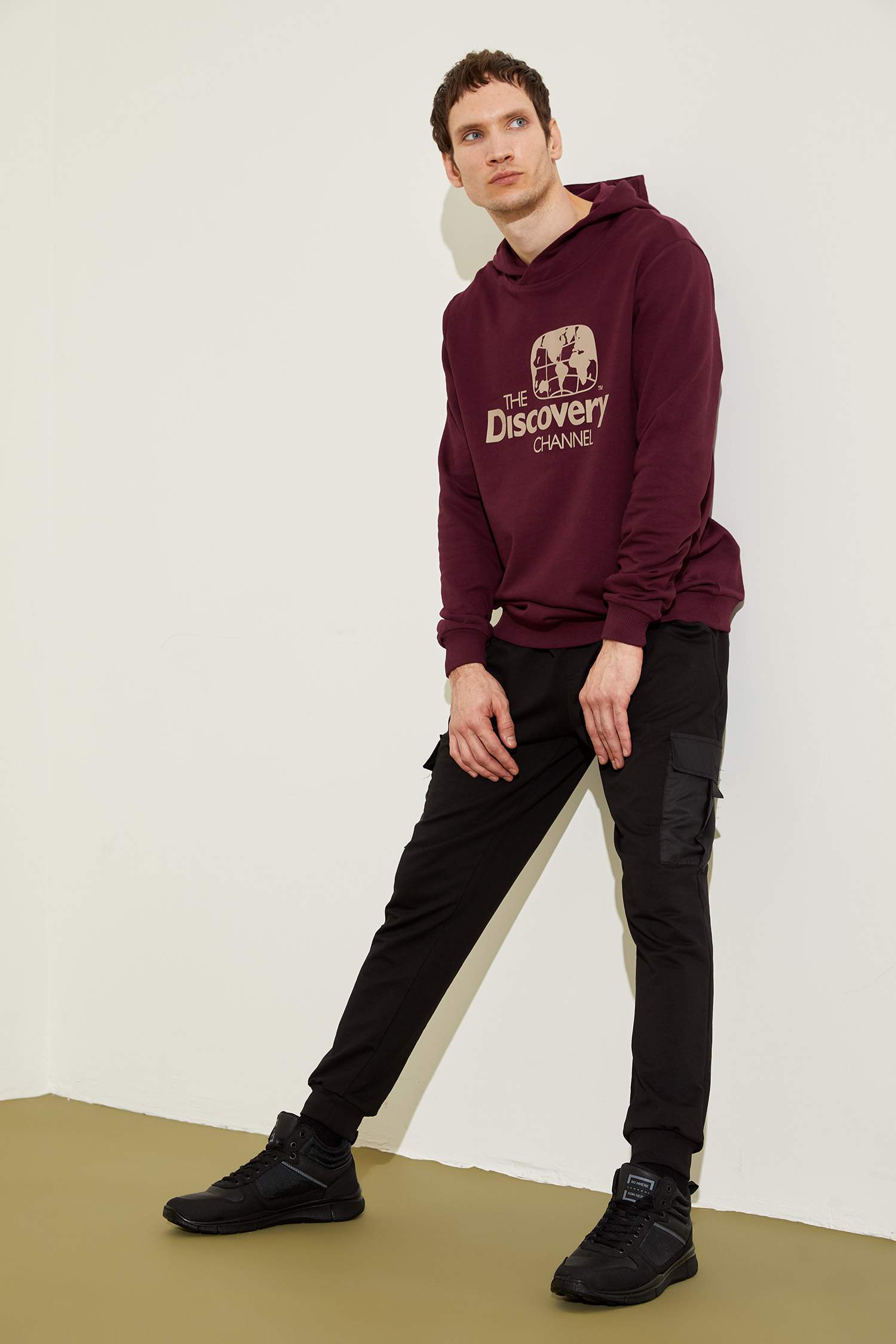 Discovery Lisanslı Sweatshirt