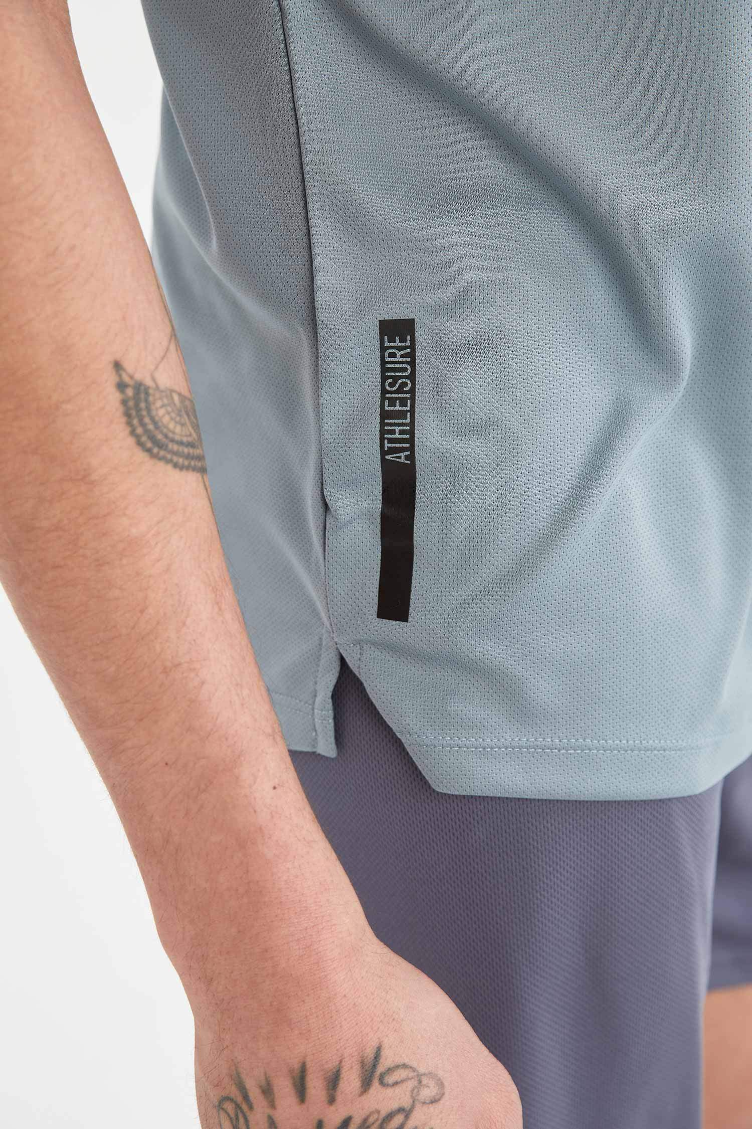 Ekstra Slim Fit Bisiklet Yaka Yazı Baskılı Teknik Kumaşlı Spor Tişört