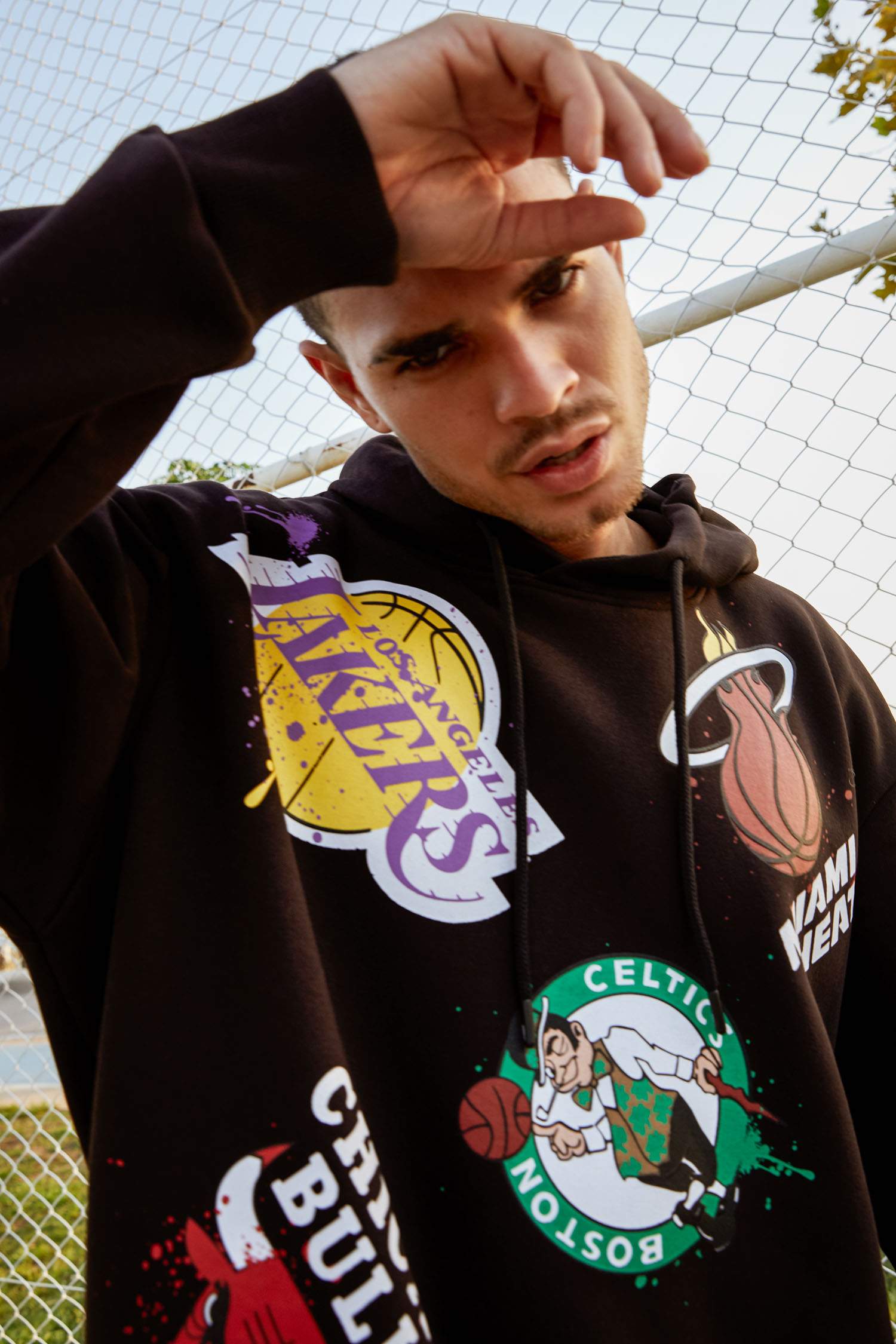 NBA Lisanslı Oversize Fit Kapüşonlu Uzun Kollu Sweatshirt
