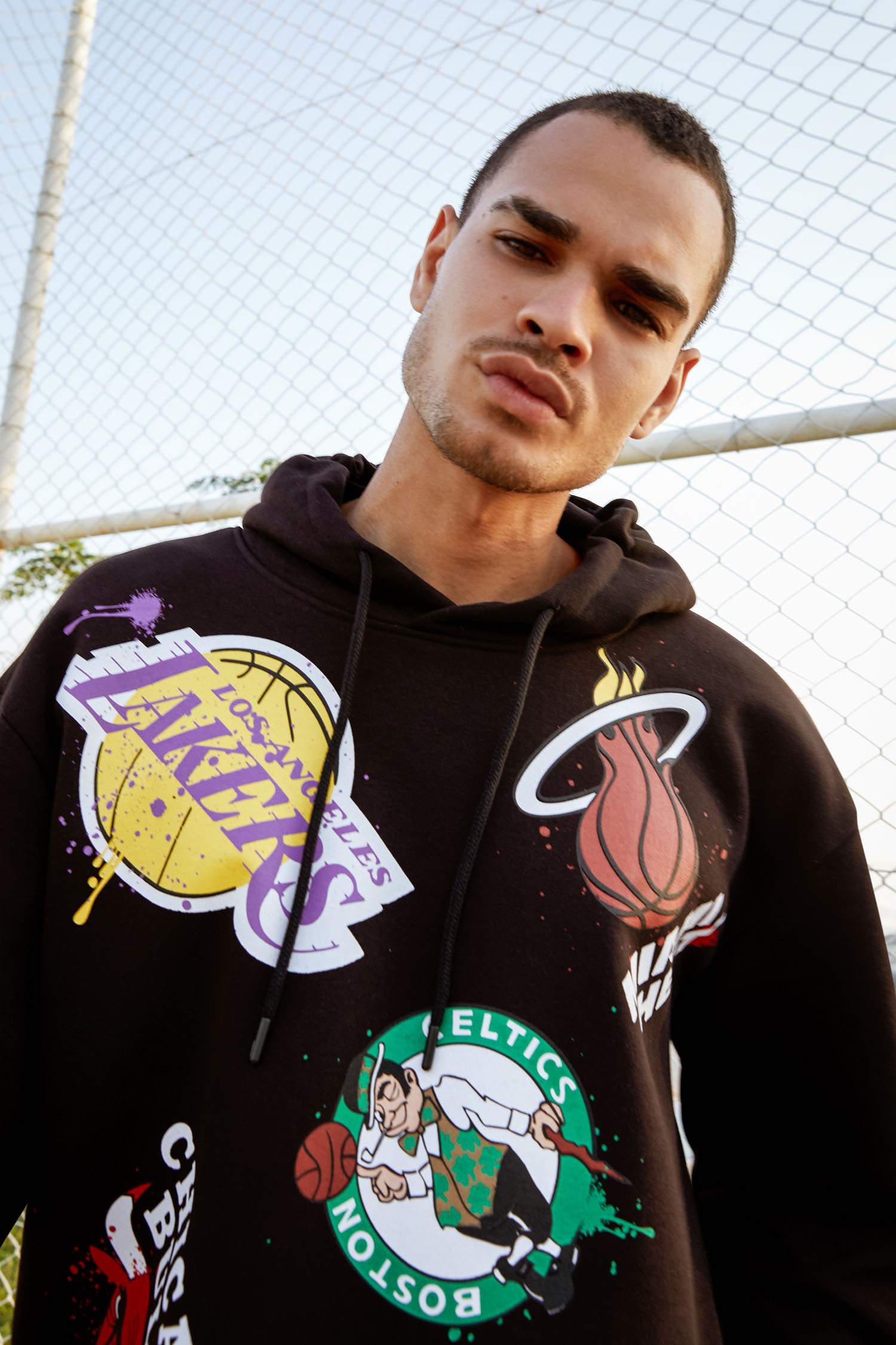 NBA Lisanslı Oversize Fit Kapüşonlu Uzun Kollu Sweatshirt