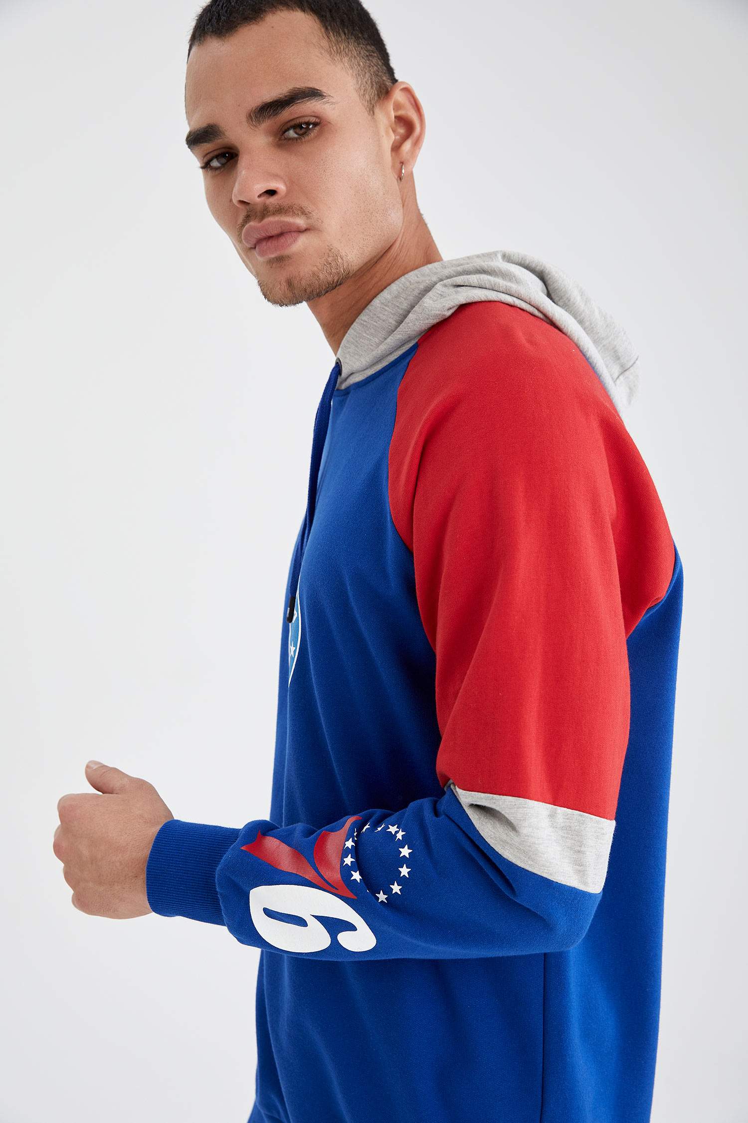 NBA Lisanslı Oversize Fit Kapüşonlu Sweatshirt