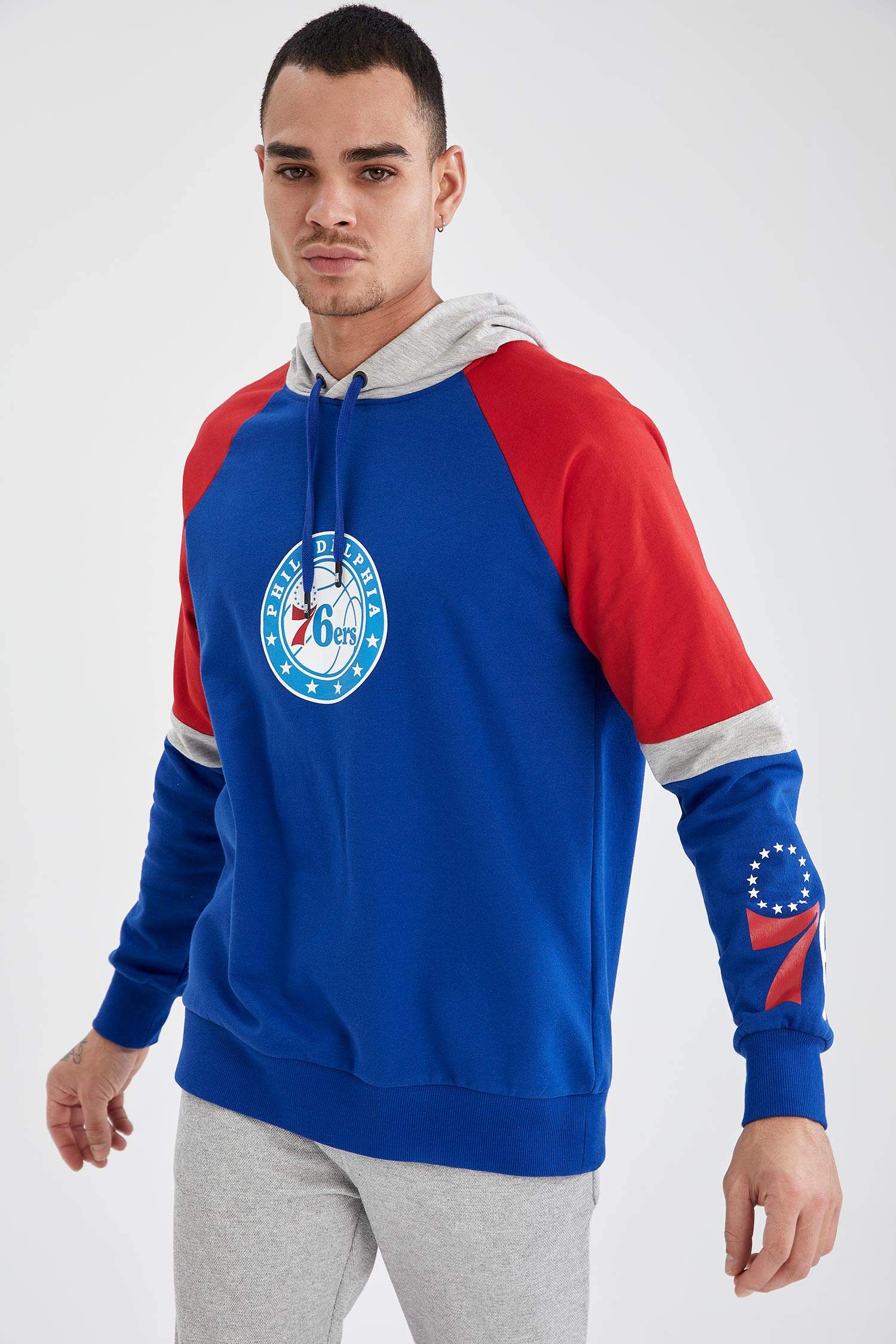 NBA Lisanslı Oversize Fit Kapüşonlu Sweatshirt