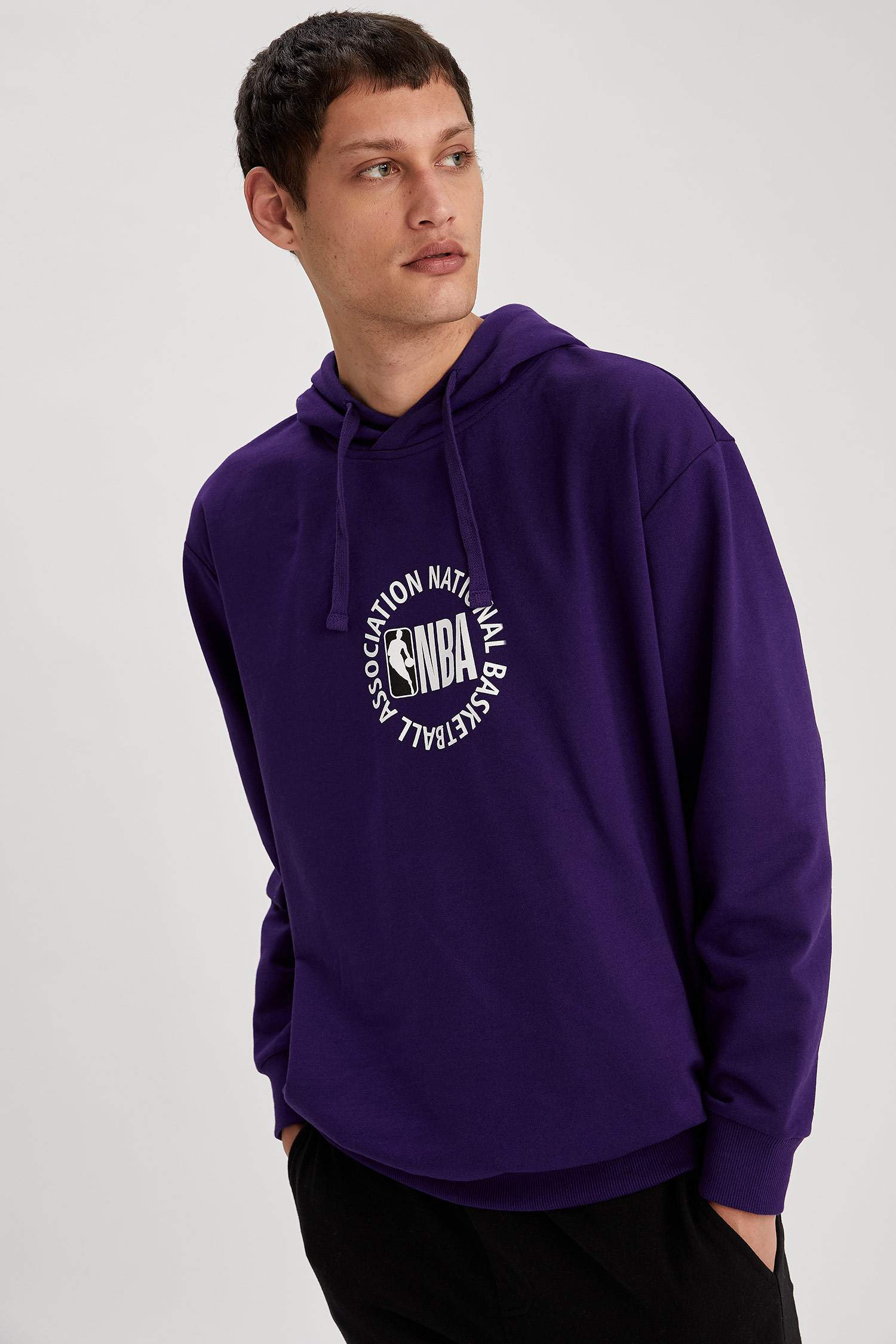 NBA Lisanslı Unisex Sırtı Baskılı Oversize Fit Sweatshirt