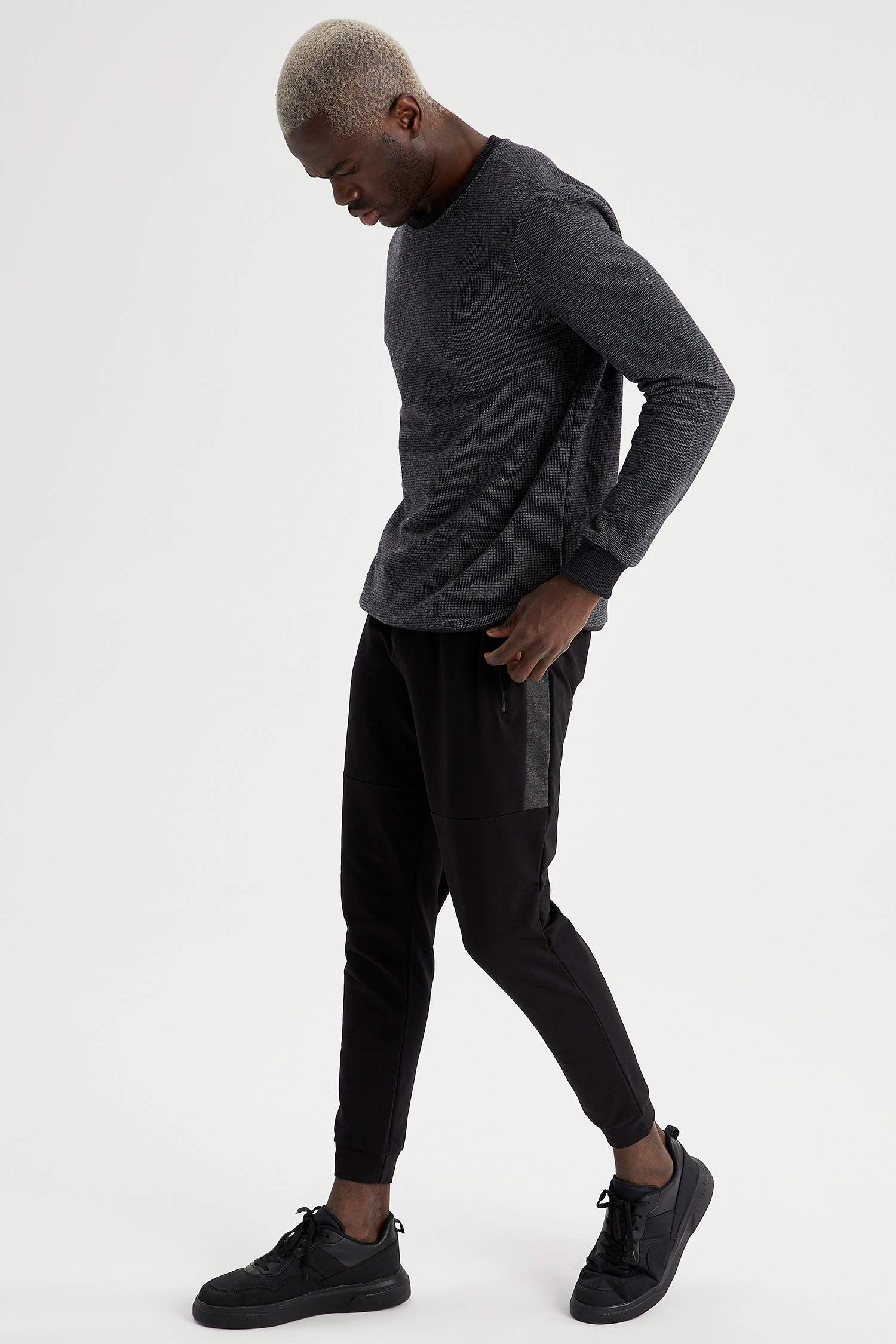 Regular Fit Jogger Pantolon