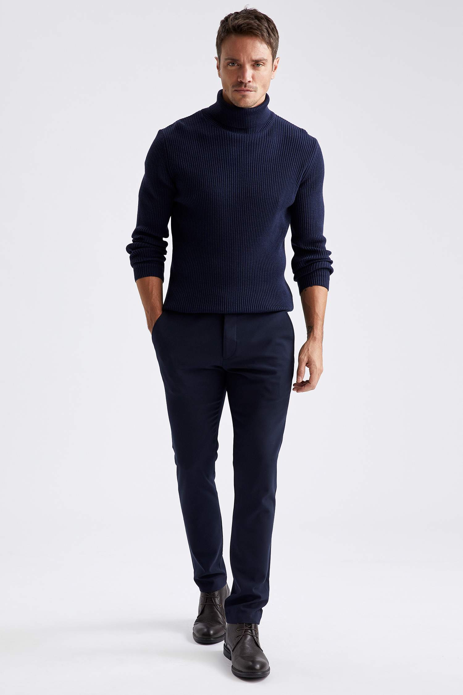 Tailored Fit Pantolon