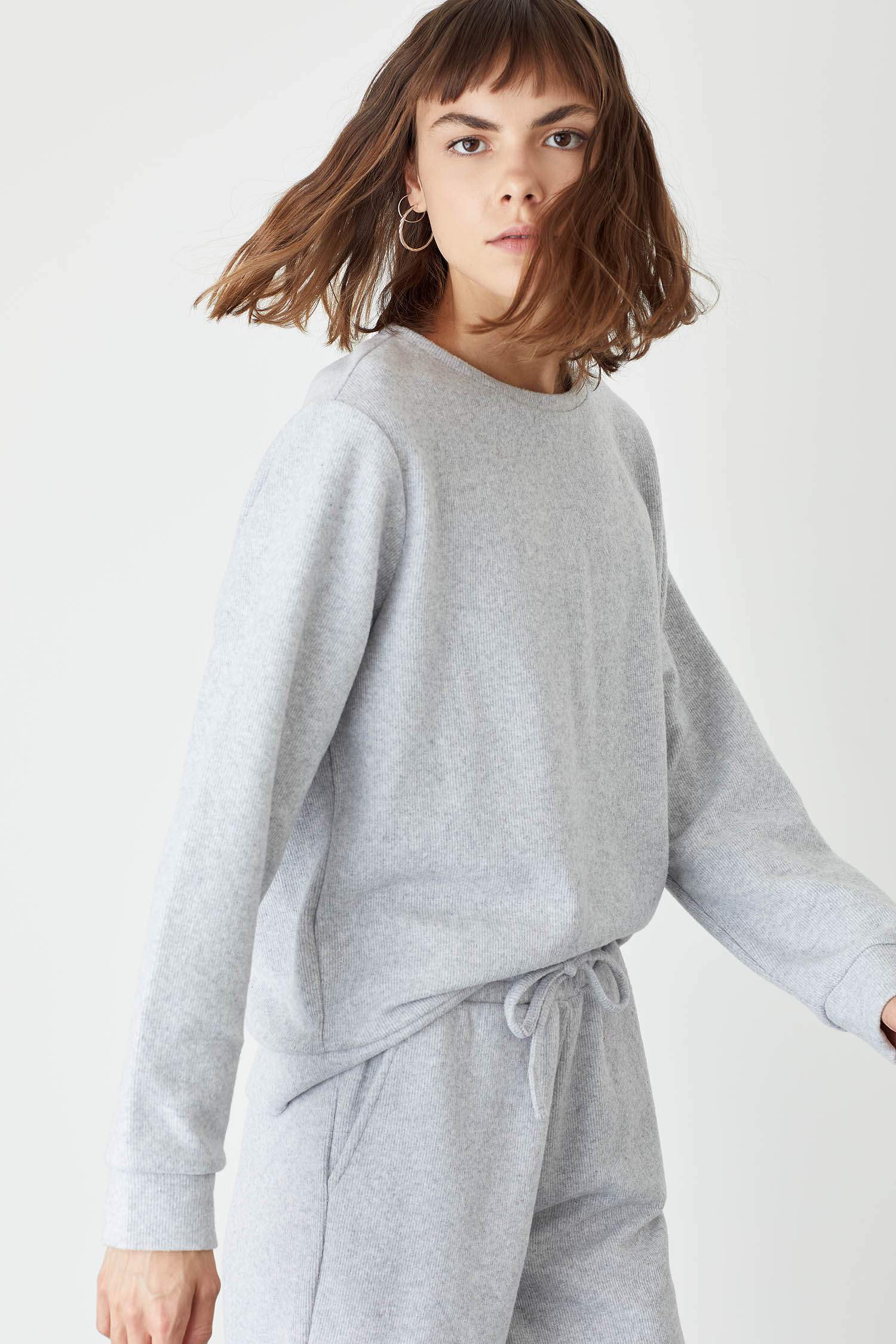 Regular Fit Bisiklet Yaka Uzun Kollu Sweatshirt