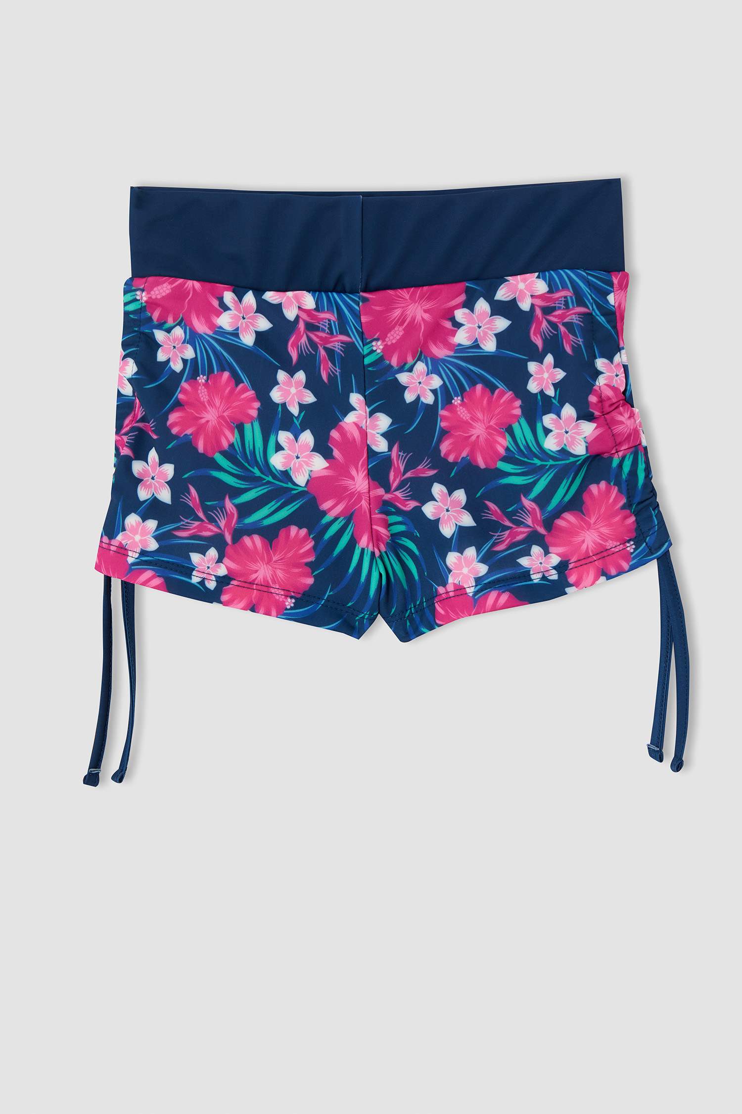 Kız Çocuk Çiçek Desenli Esnek Bikini Ve Şort Takımı