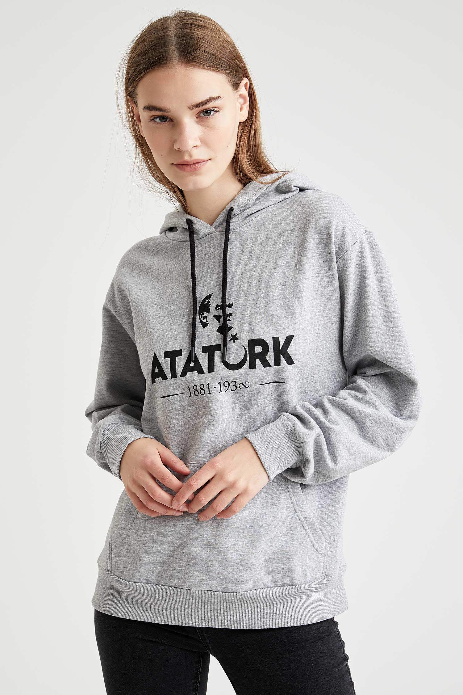 Atatürk Baskılı Kapüşonlu Sweatshirt