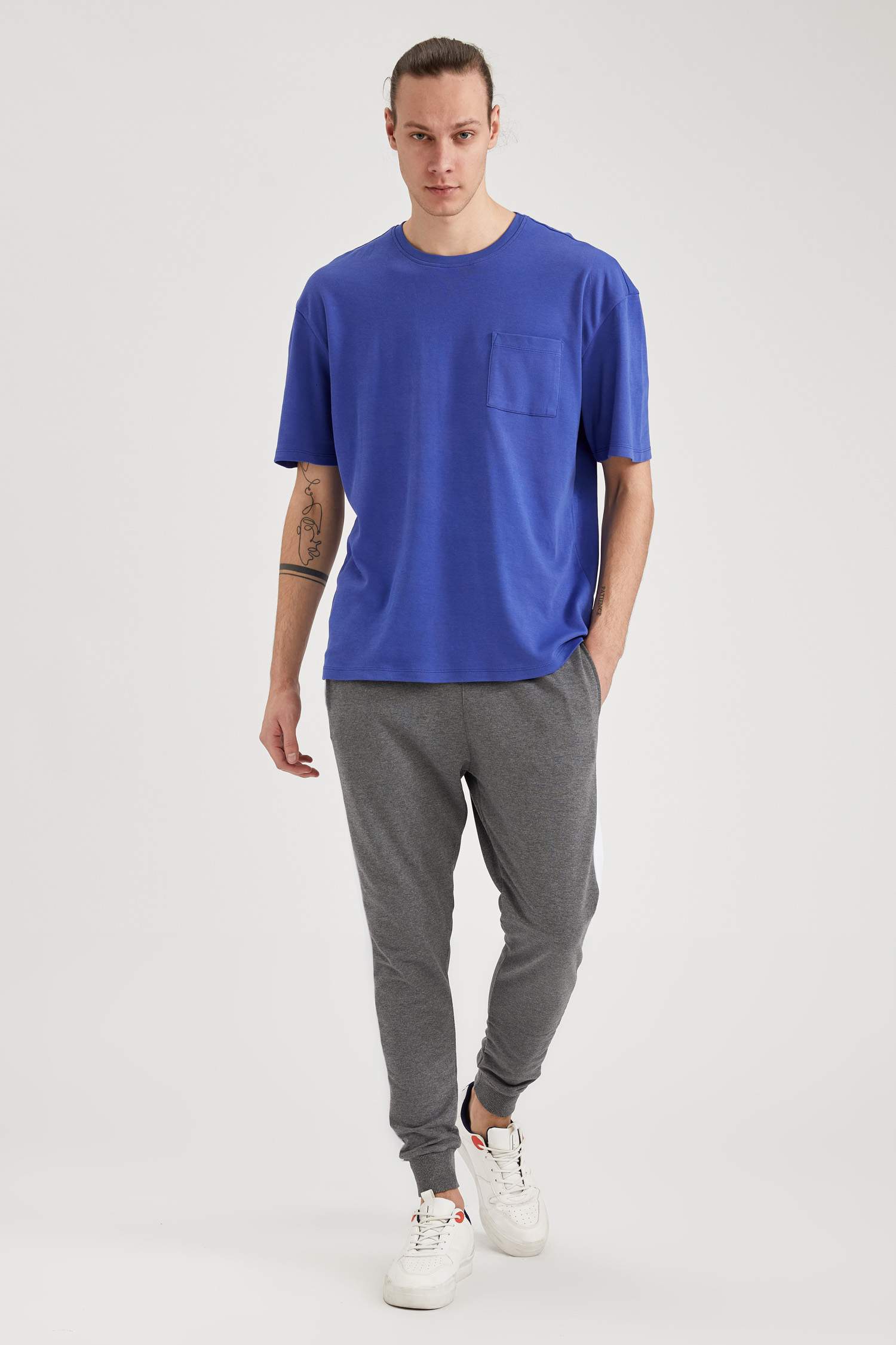 Oversize Fit Bisiklet Yaka Basic Pamuklu Penye Tişört