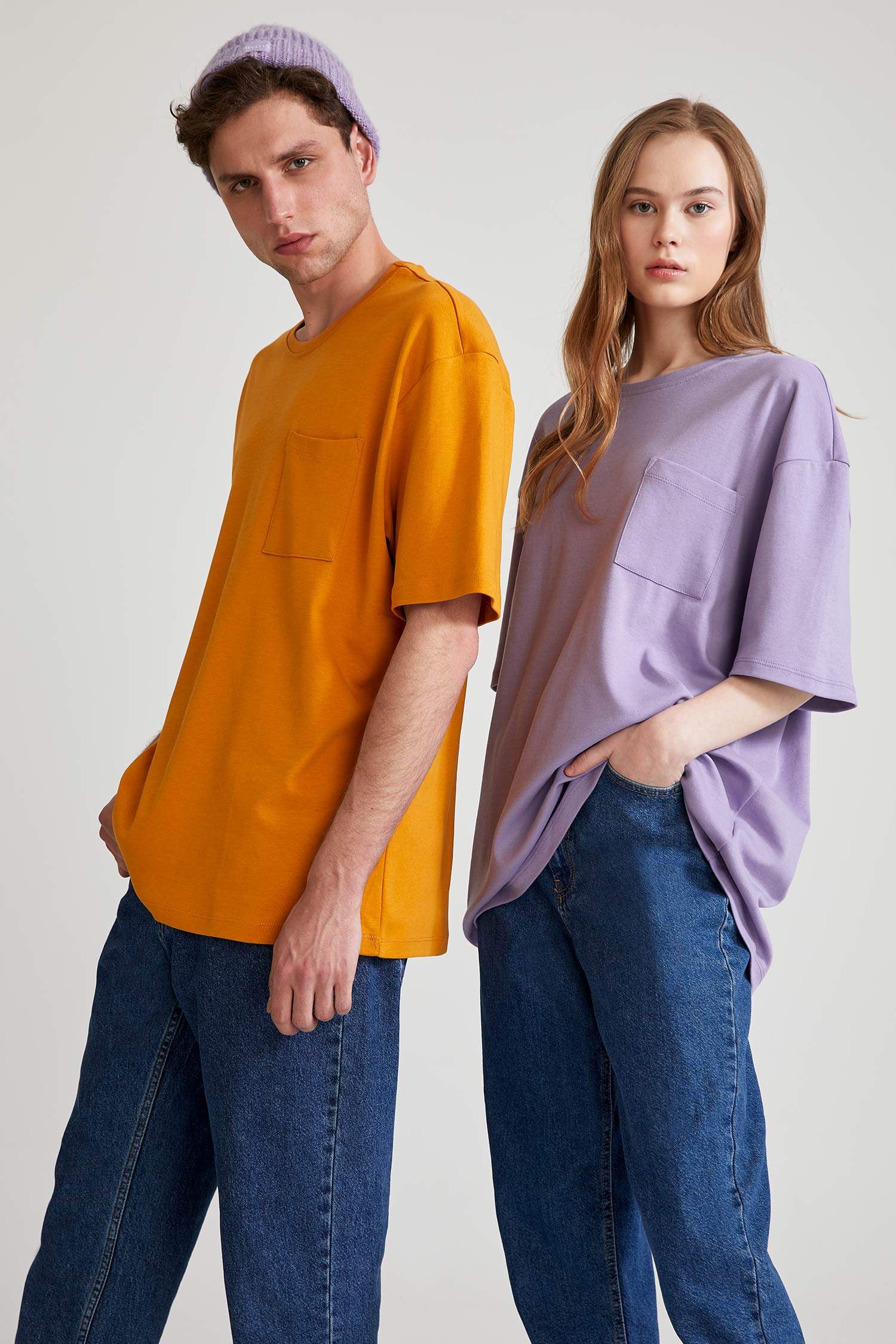 Oversize Fit Bisiklet Yaka Basic Tişört