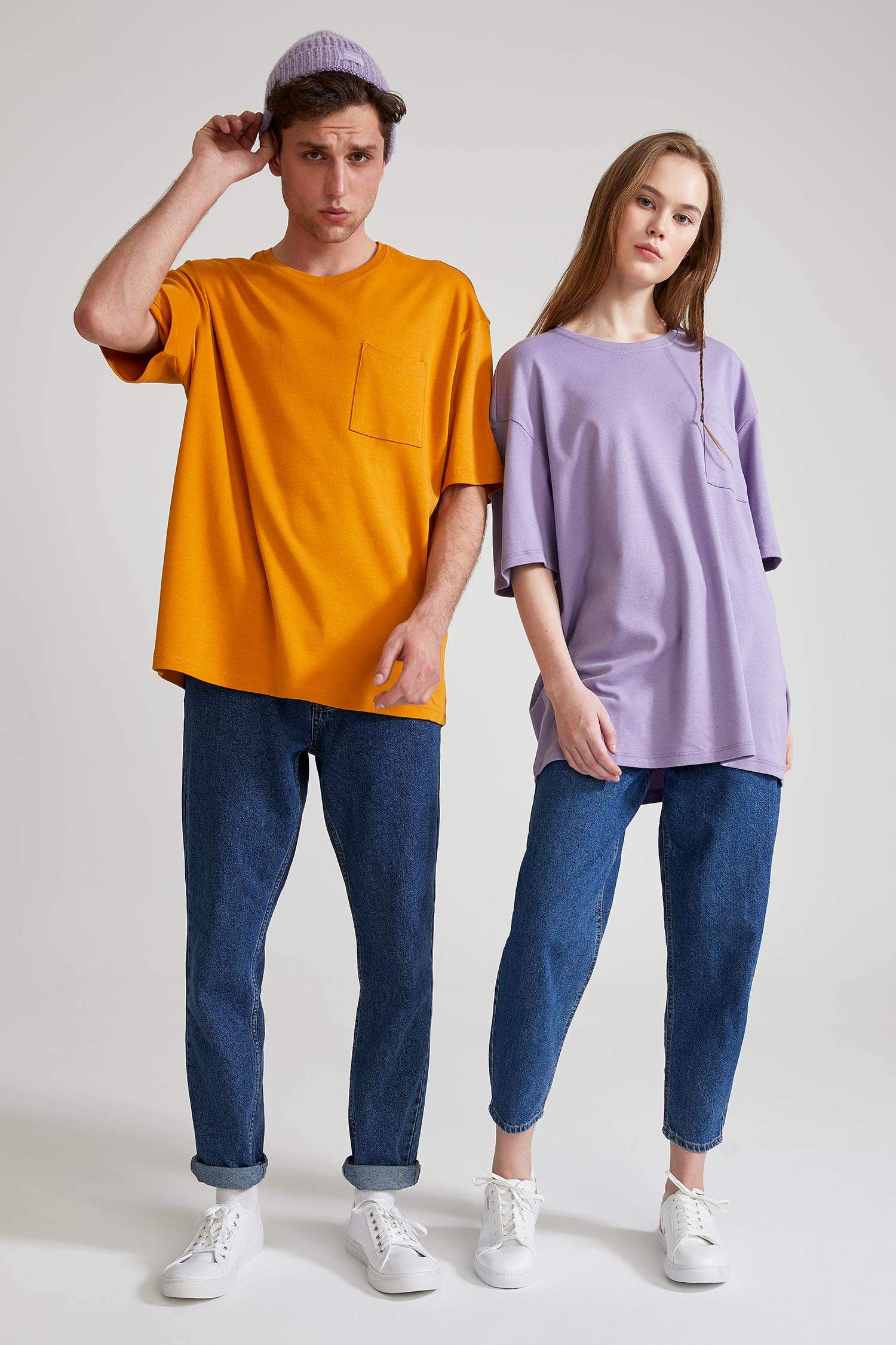 Oversize Fit Bisiklet Yaka Basic Tişört