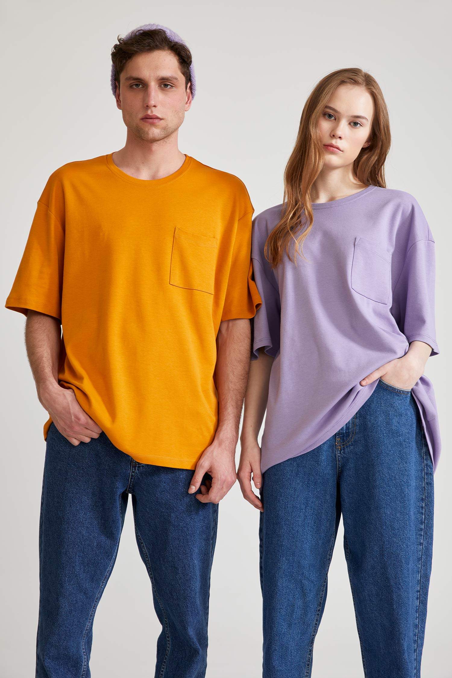 Oversize Fit Bisiklet Yaka Basic Tişört
